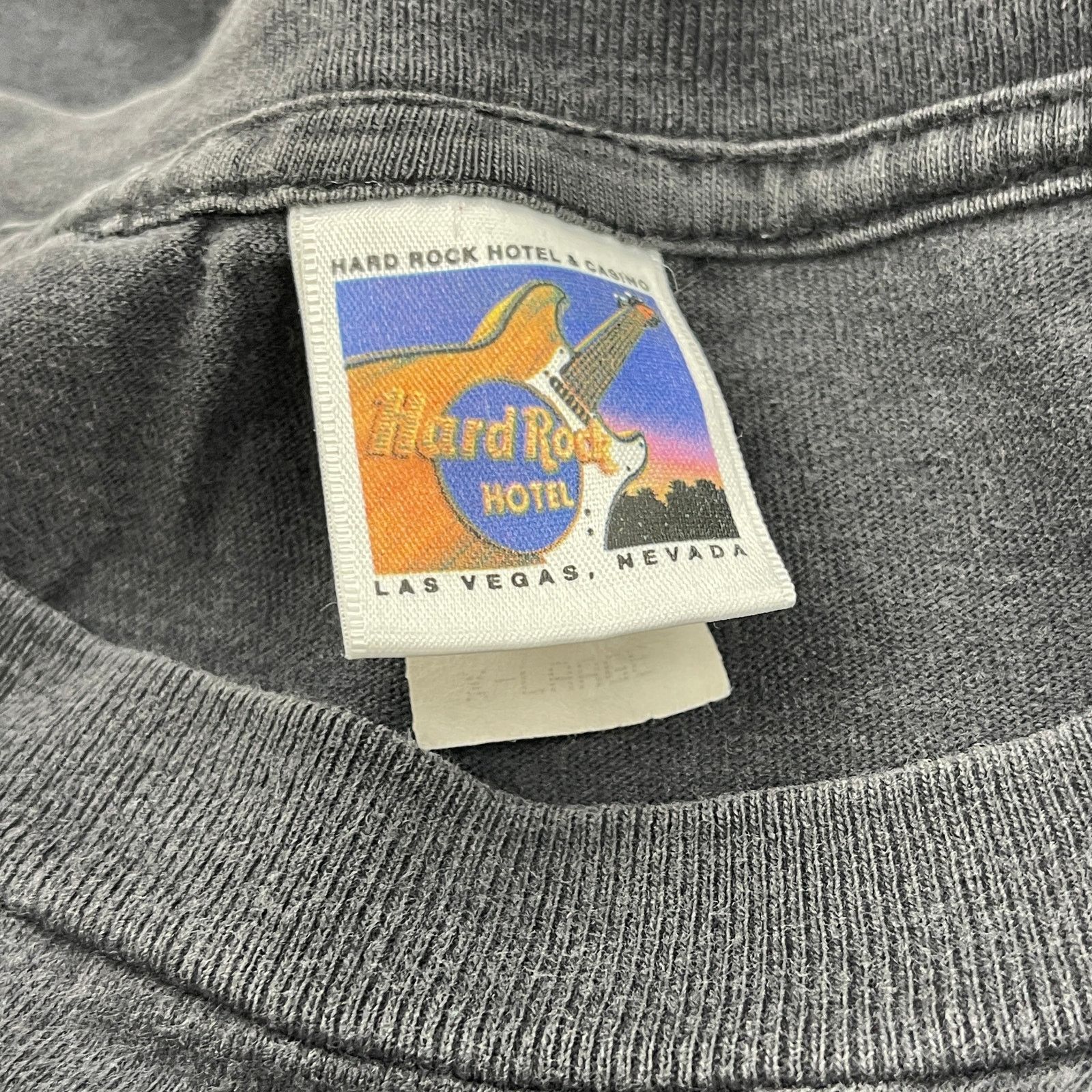 Vintage Vintage 90s Hard Rock Hotel Las Vegas Logo Black Tee Size XL Size US XL / EU 56 / 4 - 4 Thumbnail
