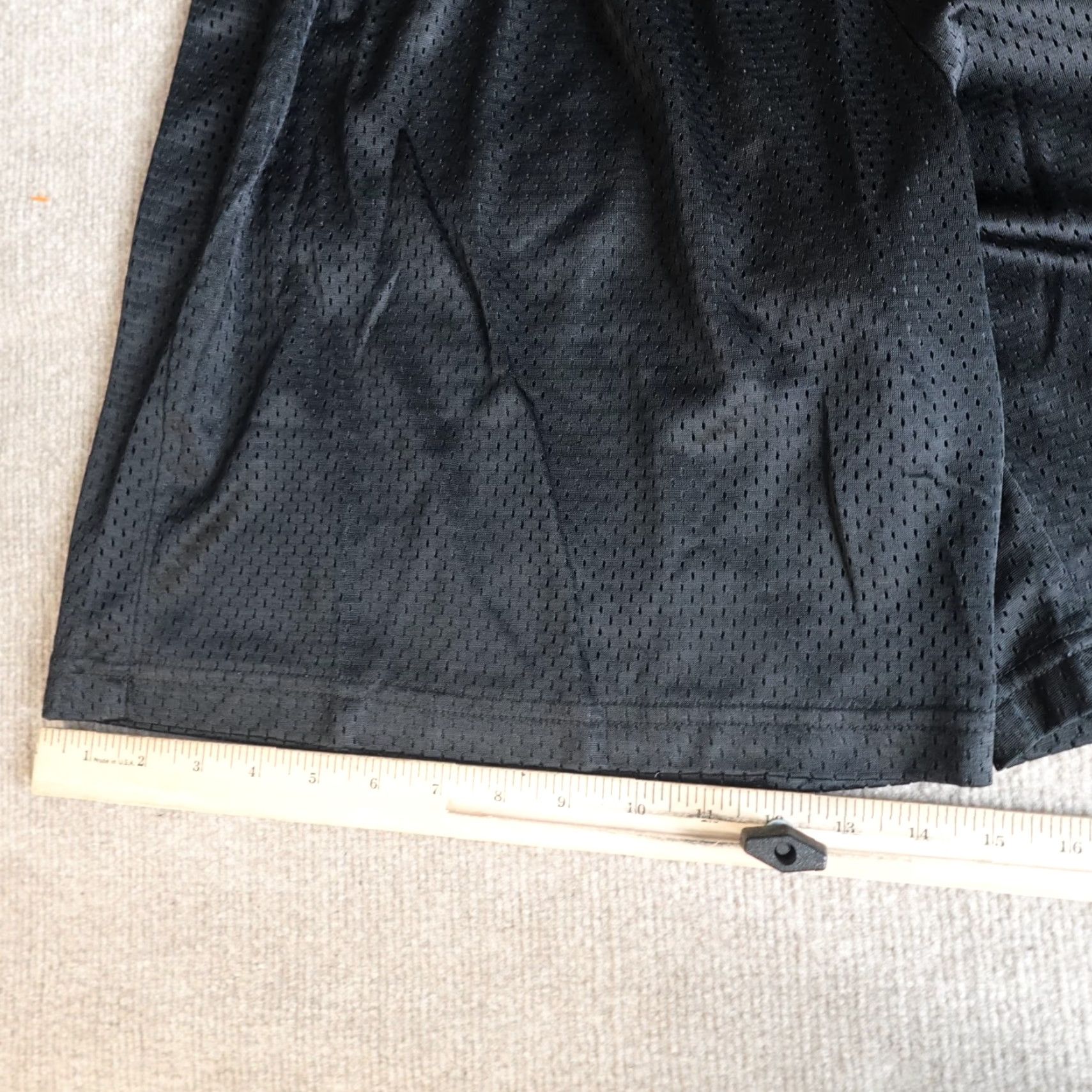 Vintage VINTAGE The Rock Shorts Large Black Perforated Satin Athletic Men L Satin Black Basketball Shorts Size US 33 - 7 Thumbnail