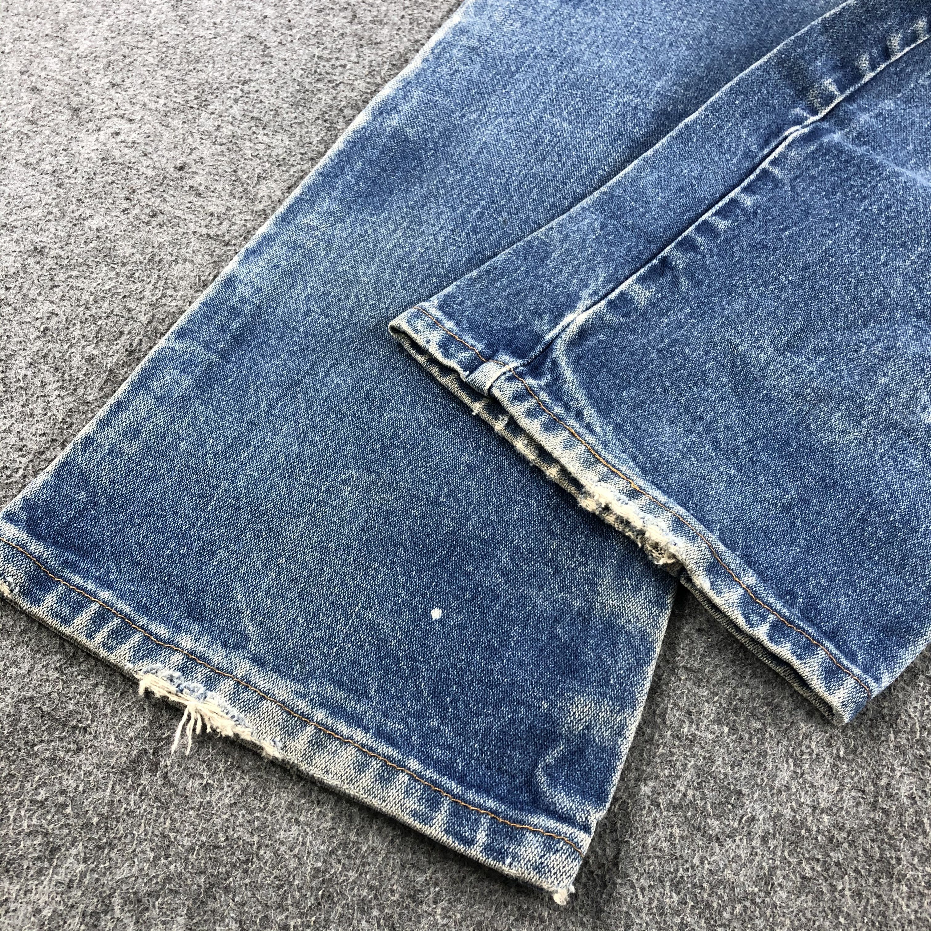 Vintage Vintage Blue Wash Wrangler Jeans-J2163 Size US 33 - 6 Thumbnail