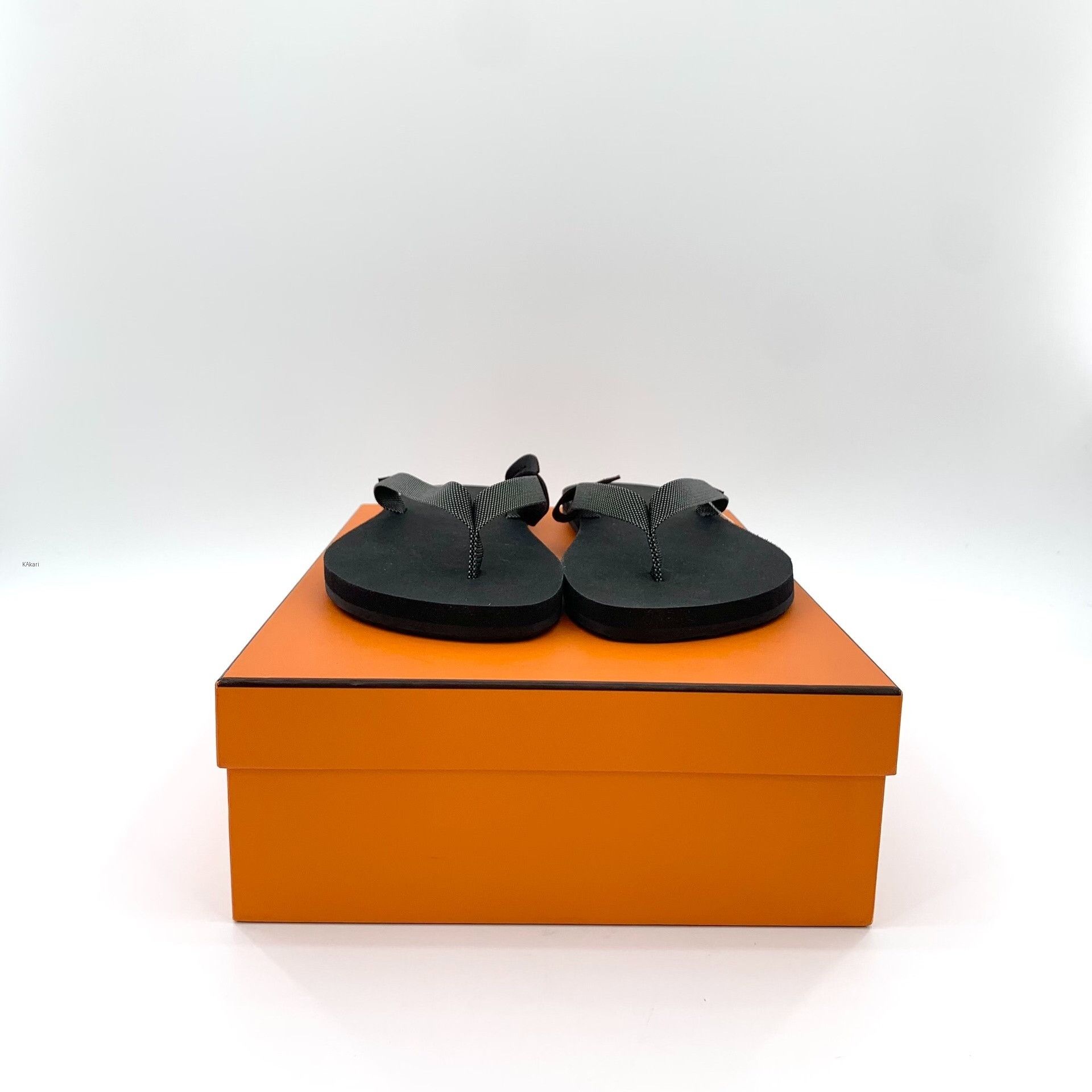 Hermes Hermes Open-Toe Casual Flat Flip-Flops Size US 9 / EU 42 - 8 Thumbnail