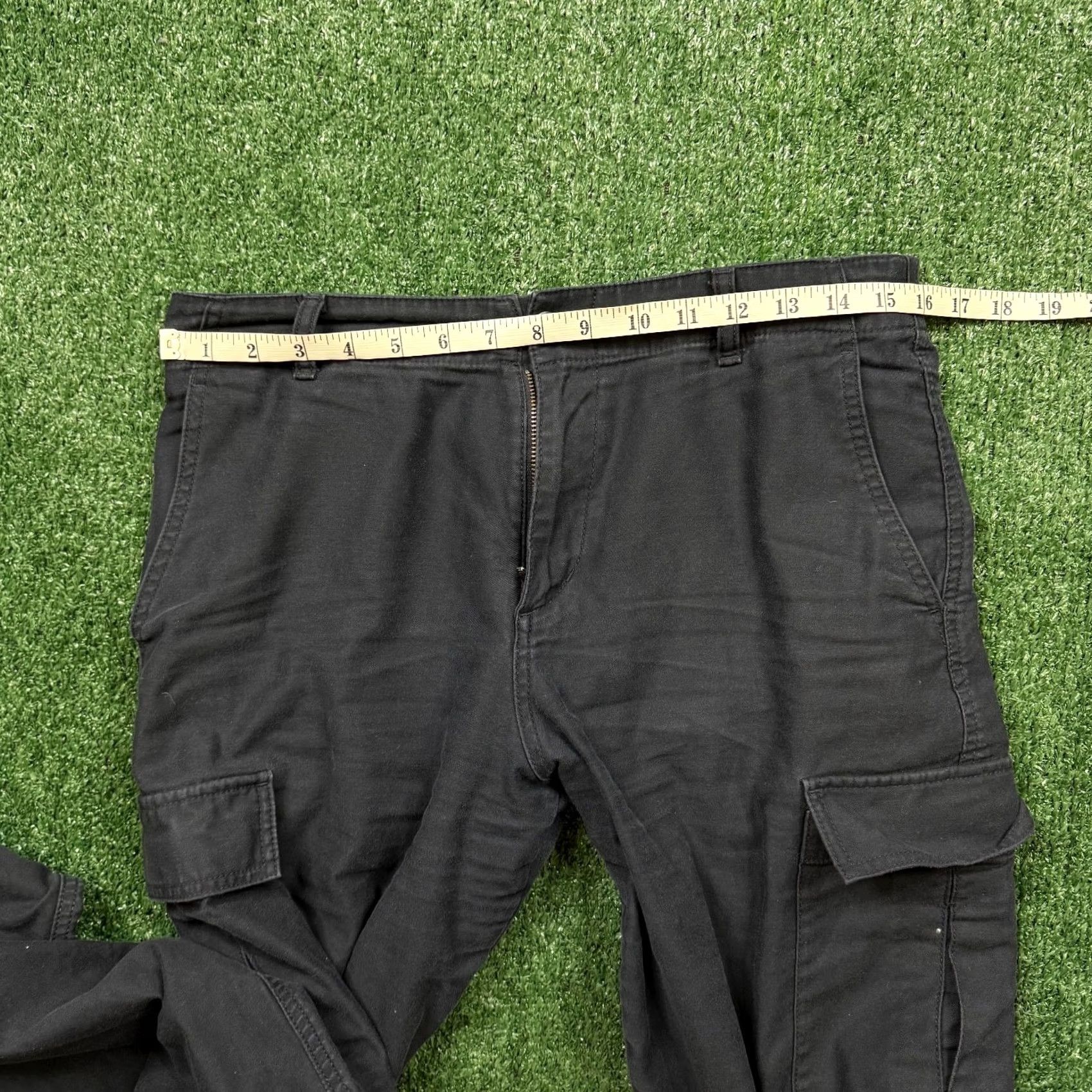 Uniqlo Uniqlo Cargo Pants Women's Size M 31 x 28 Black Lightweight Utility Gorpcore Size 32" / US 10 / IT 46 - 3 Thumbnail
