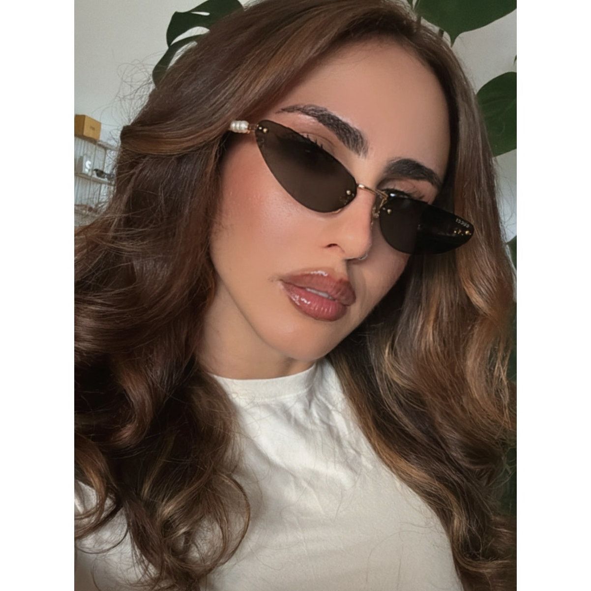 Gucci NEW Gucci GG1920S Gold Cat Eye Pearl Sunglasses Size ONE SIZE - 1 Thumbnail
