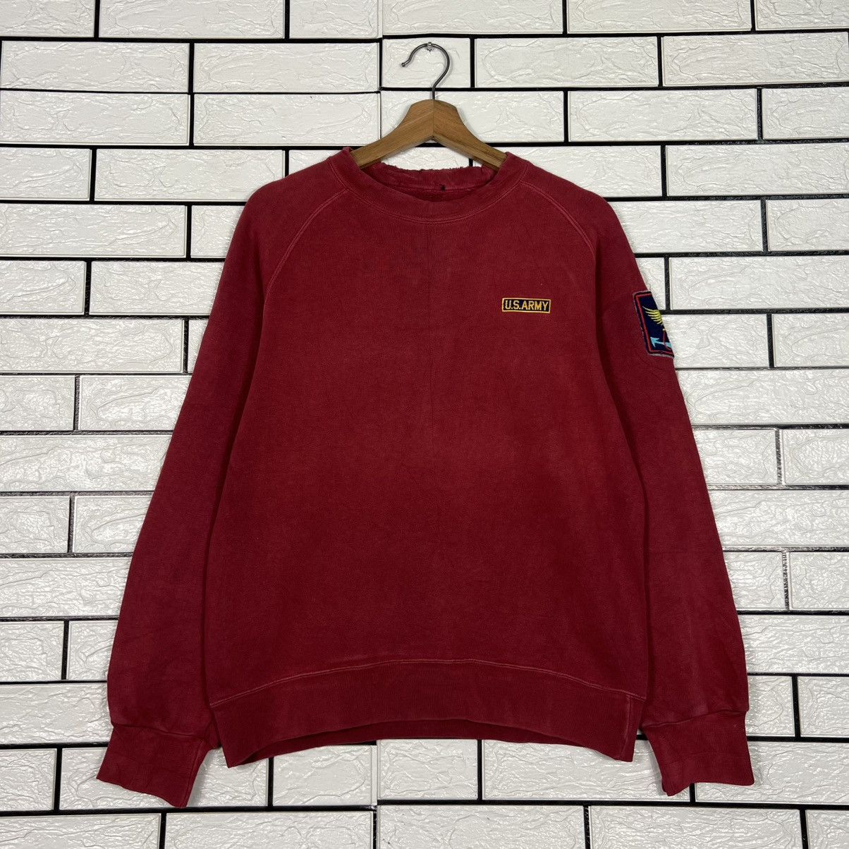 Vintage New Town City Concept Big Logo Sweatshirt US ARMY #4301-C195 Size US M / EU 48-50 / 2 - 4 Thumbnail