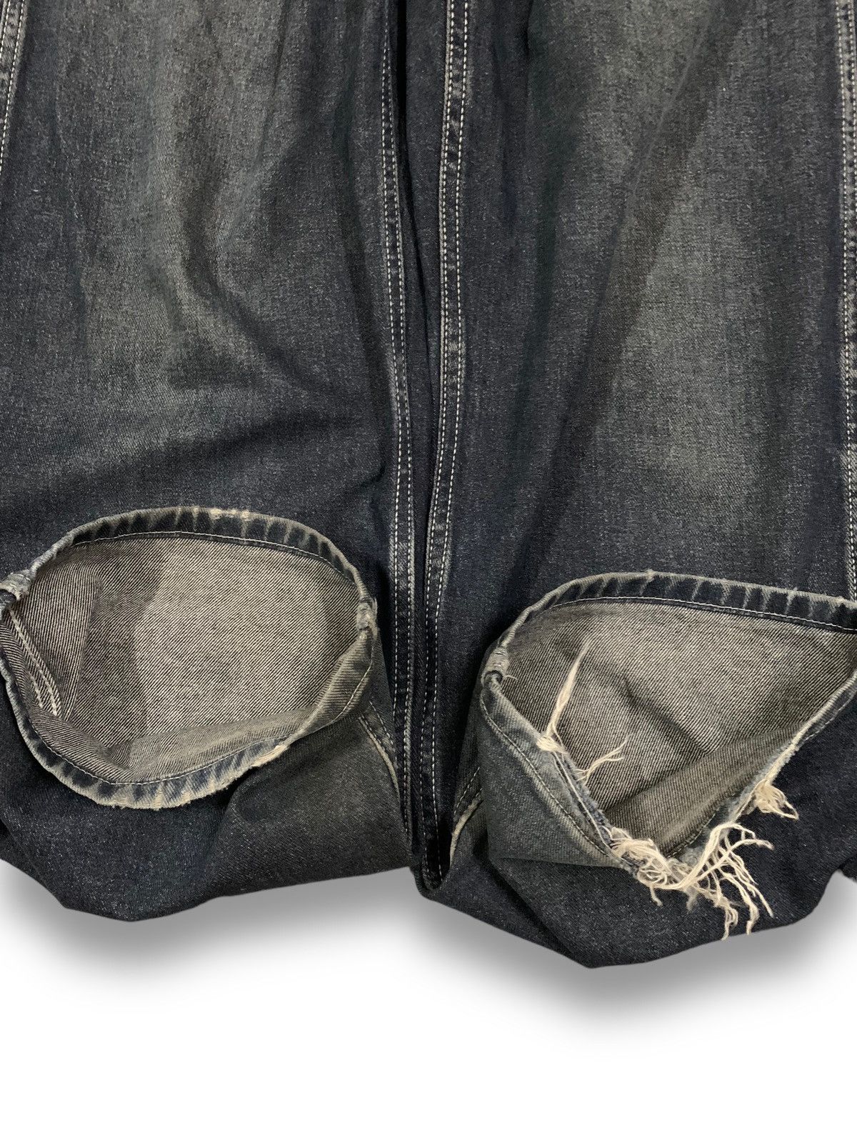 GU × Undercover Vintage Japanese Brand GU Faded Baggy Loose Ripped Jeans Size US 30 / EU 46 - 10 Thumbnail