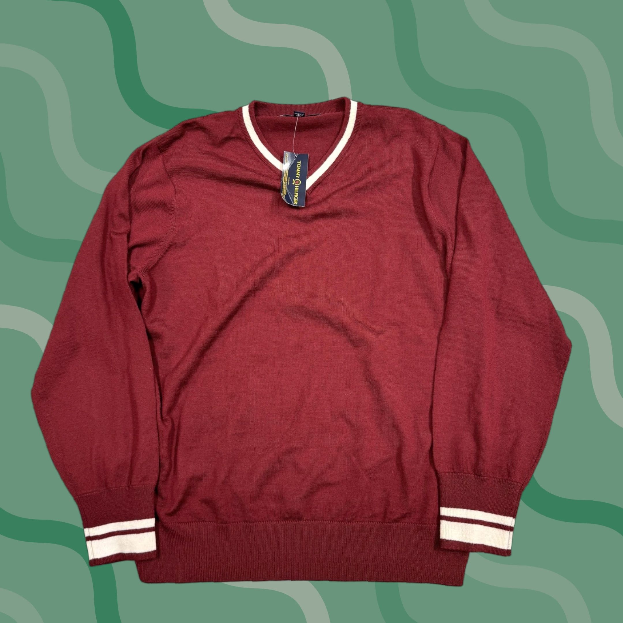 Tommy Hilfiger VINTAGE Tommy Hilfiger Sweater Mens Large Red Merino Wool V Neck Knit Pullover Classic Size US L / EU 52-54 / 3 - 1 Thumbnail