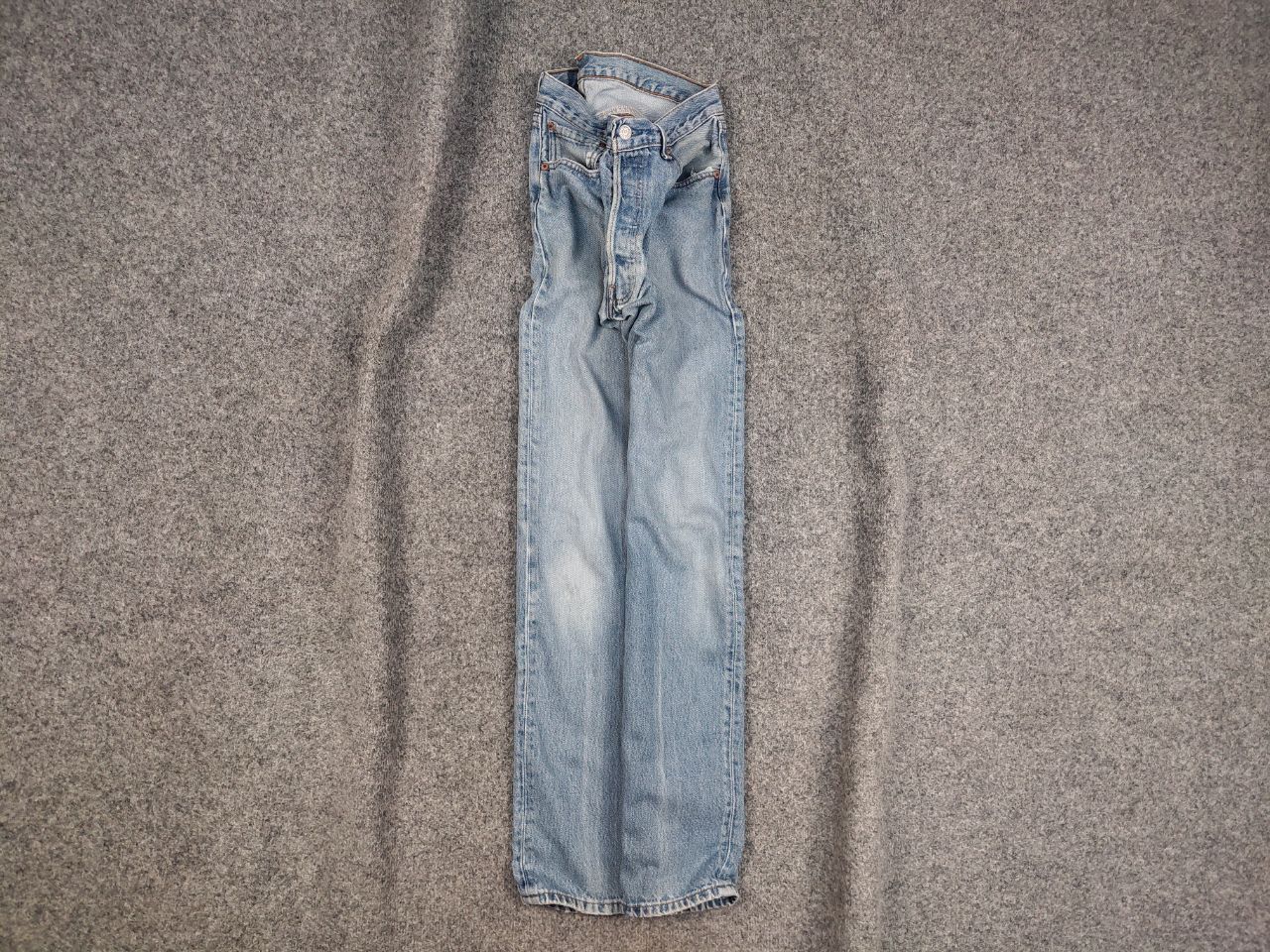 Levi's × Vintage Vintage 90's Levis 501 Made in USA Faded Blue Denim Jeans Size US 34 / EU 50 - 1 Thumbnail
