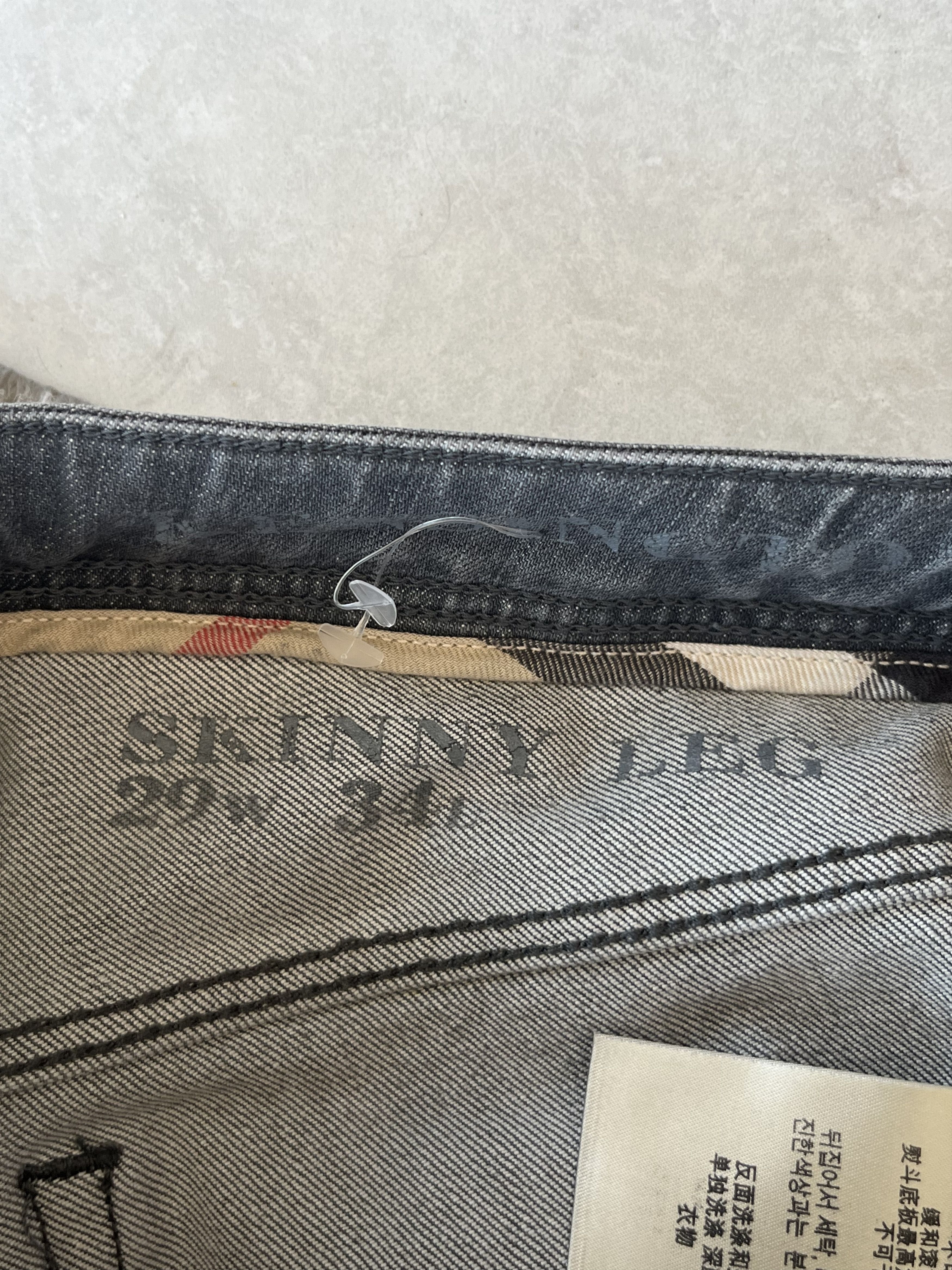 Burberry BURBERRY BRIT Jeans Skinny Leg Mini Label Gray Color Size US 29 - 8 Thumbnail