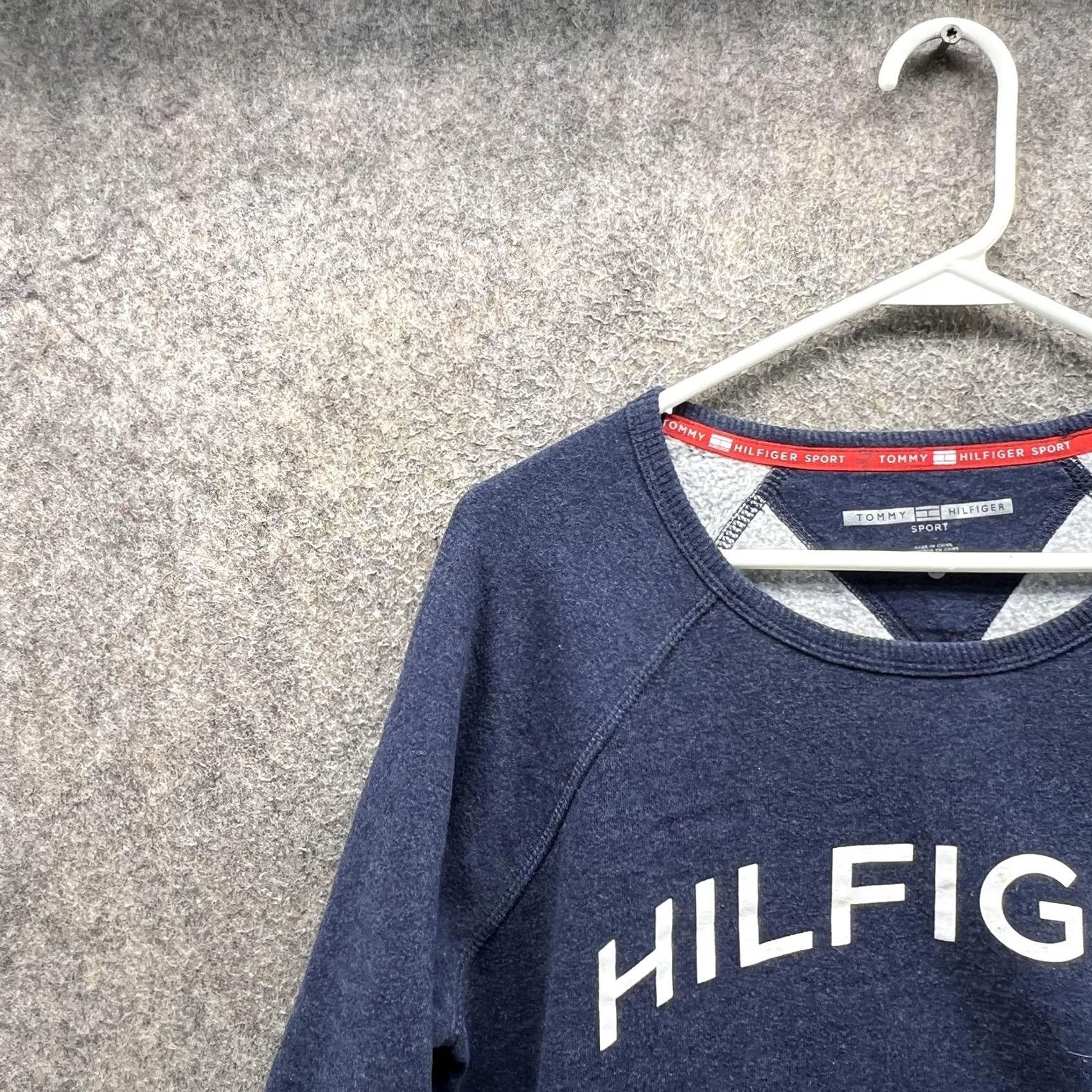 Tommy Hilfiger Tommy Hilfiger Sport Sweatshirt Womens M Blue Fleece Crewneck Logo Hoodie, Raglan Sleeve, Pullover, Casual Activewear Size M / US 6-8 / IT 42-44 - 7 Thumbnail