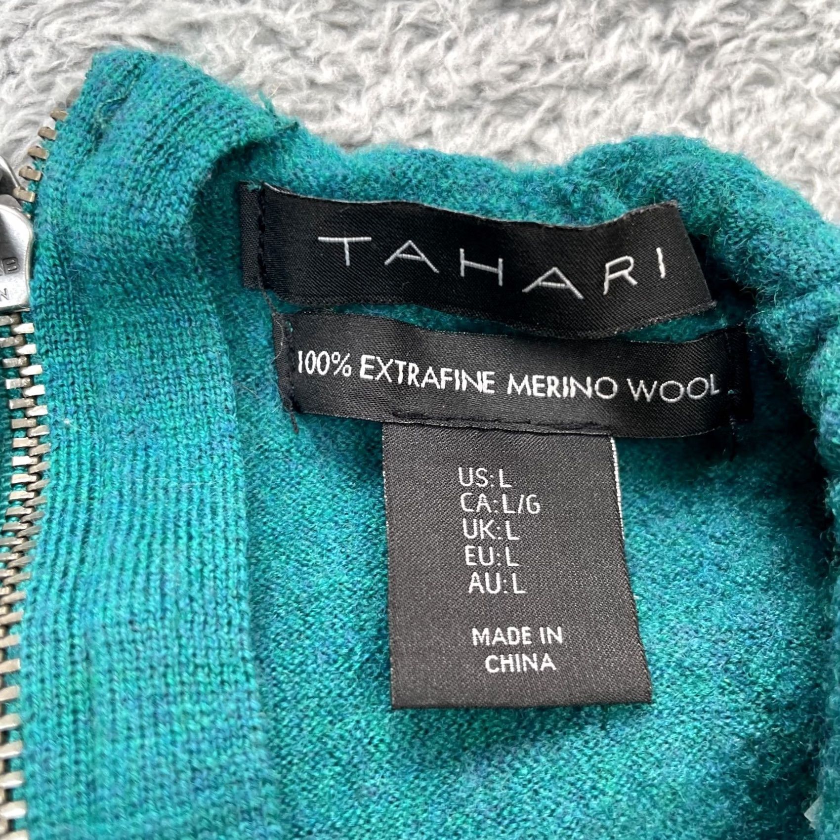 Vintage Tahari Sweater Womens L Blue Extrafine Merino Wool Knit Round Neck Back Zip Size L / US 10 / IT 46 - 3 Thumbnail