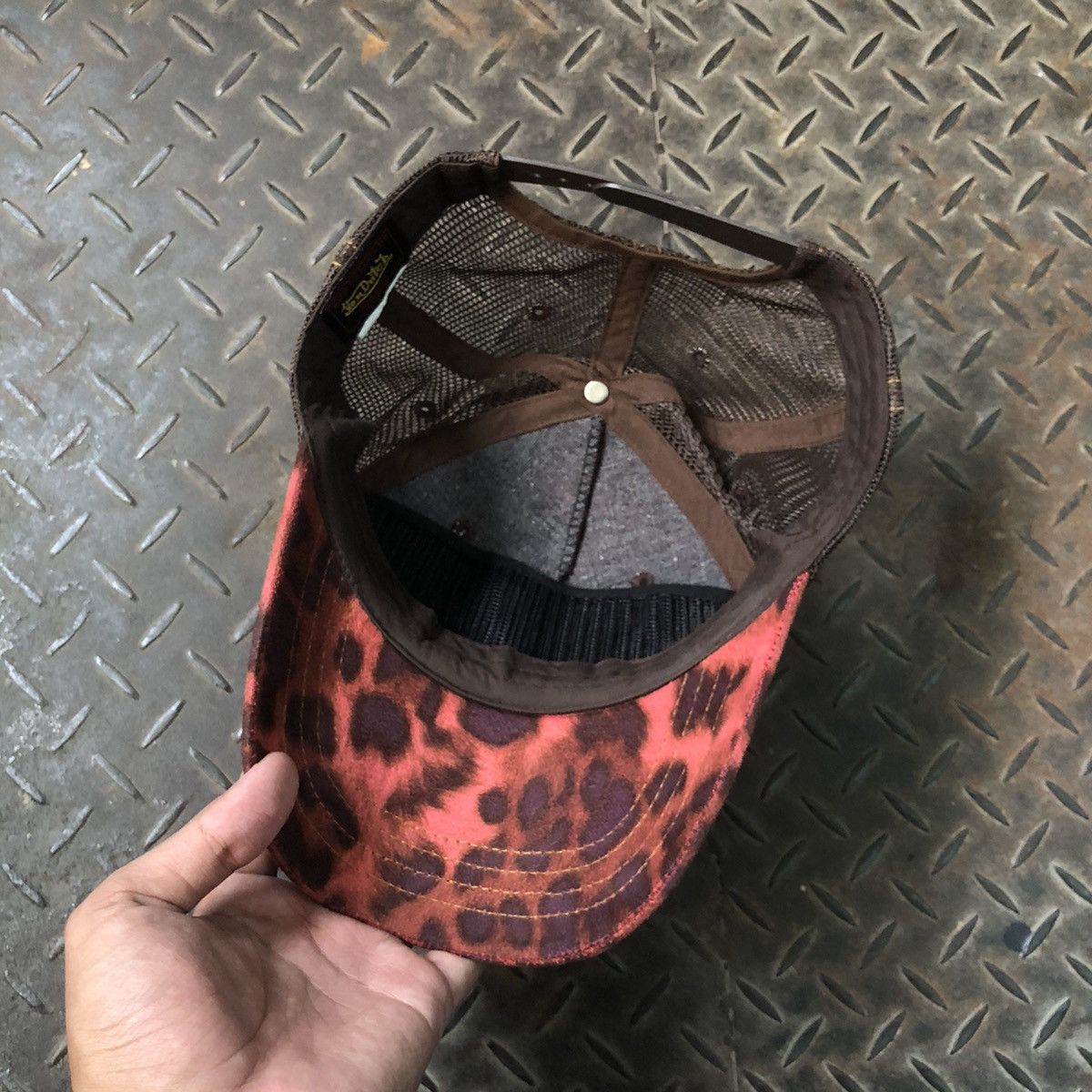 Von Dutch Von Dutch Eric Bostrom Leopard Suede Trucker Hat Rare Size ONE SIZE - 8 Thumbnail