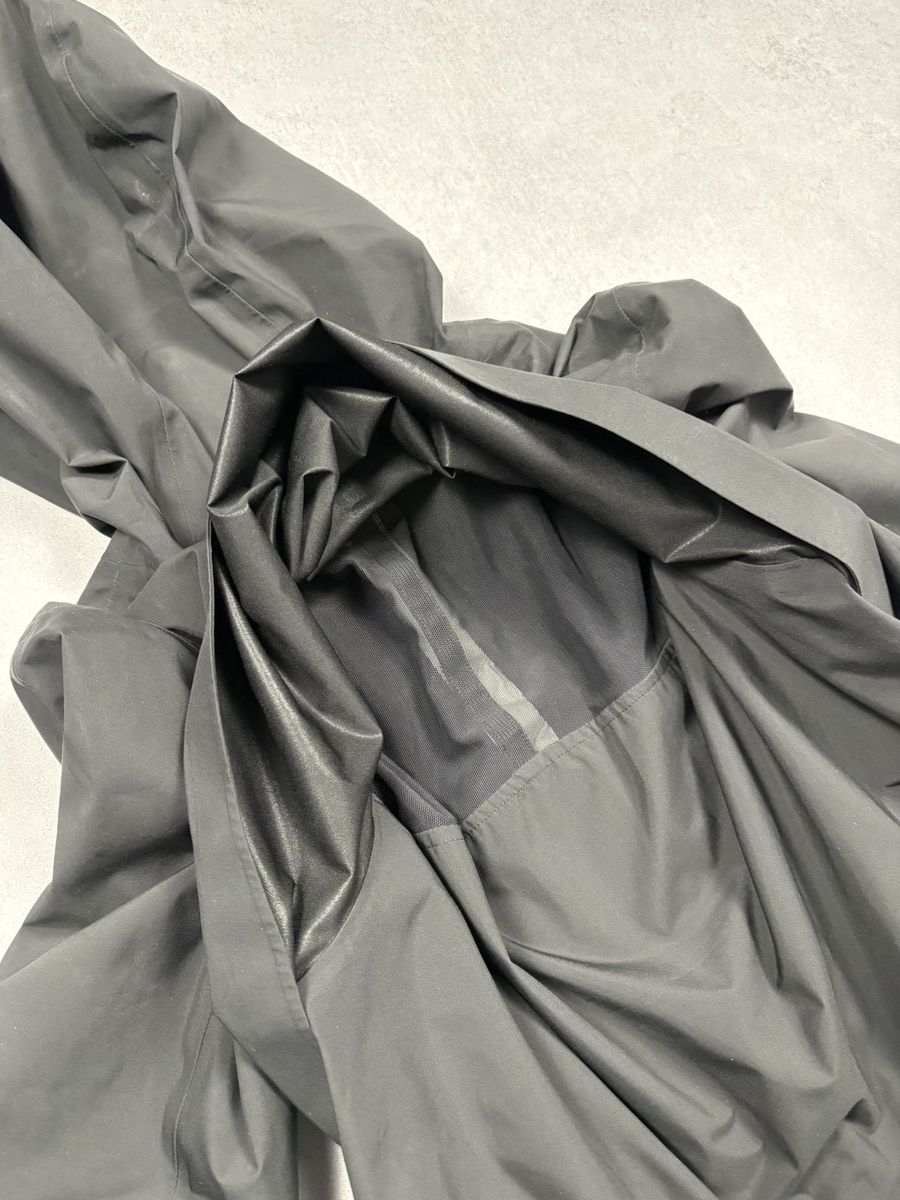 Lululemon Lululemon Black Hooded Jacket Lightweight Technical Coat Size S / US 4 / IT 40 - 14 Thumbnail