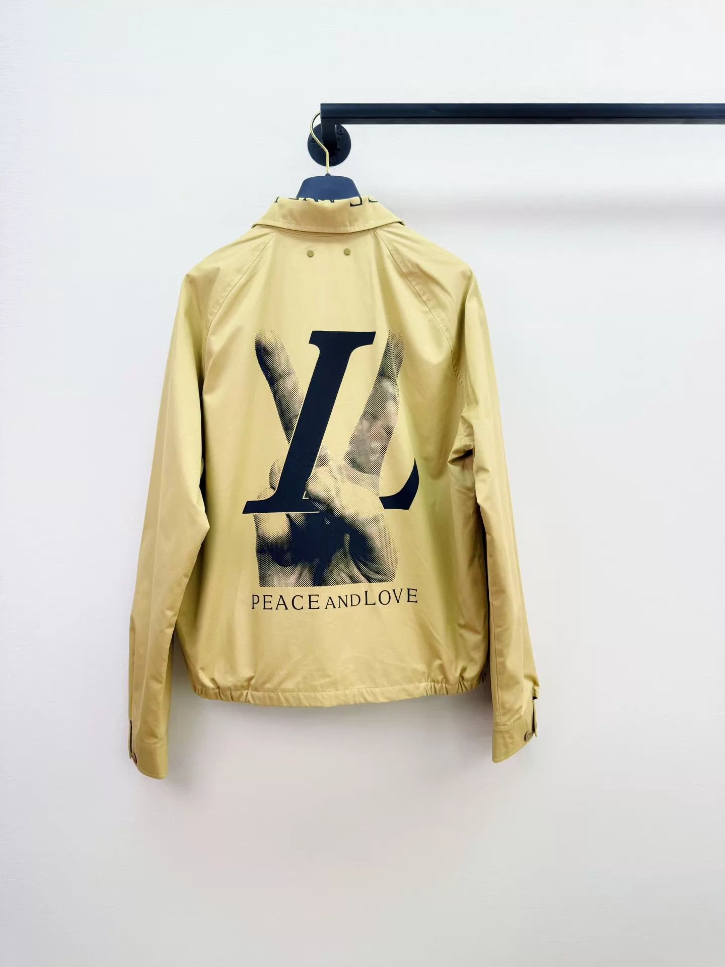 Louis Vuitton Louis Vuitton New With Tags 48 Jacket Size US M / EU 48-50 / 2 - 9 Thumbnail