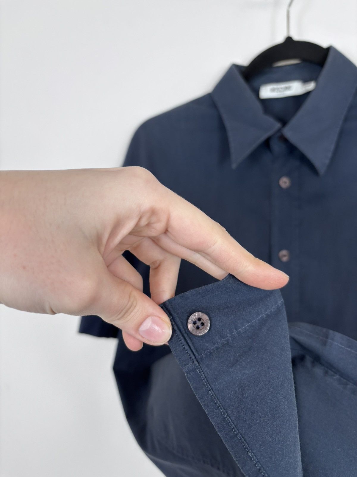 Moschino Vintage Moschino Jeans Men’s Navy Blue Short Sleeve Shirt Size US L / EU 52-54 / 3 - 12 Thumbnail