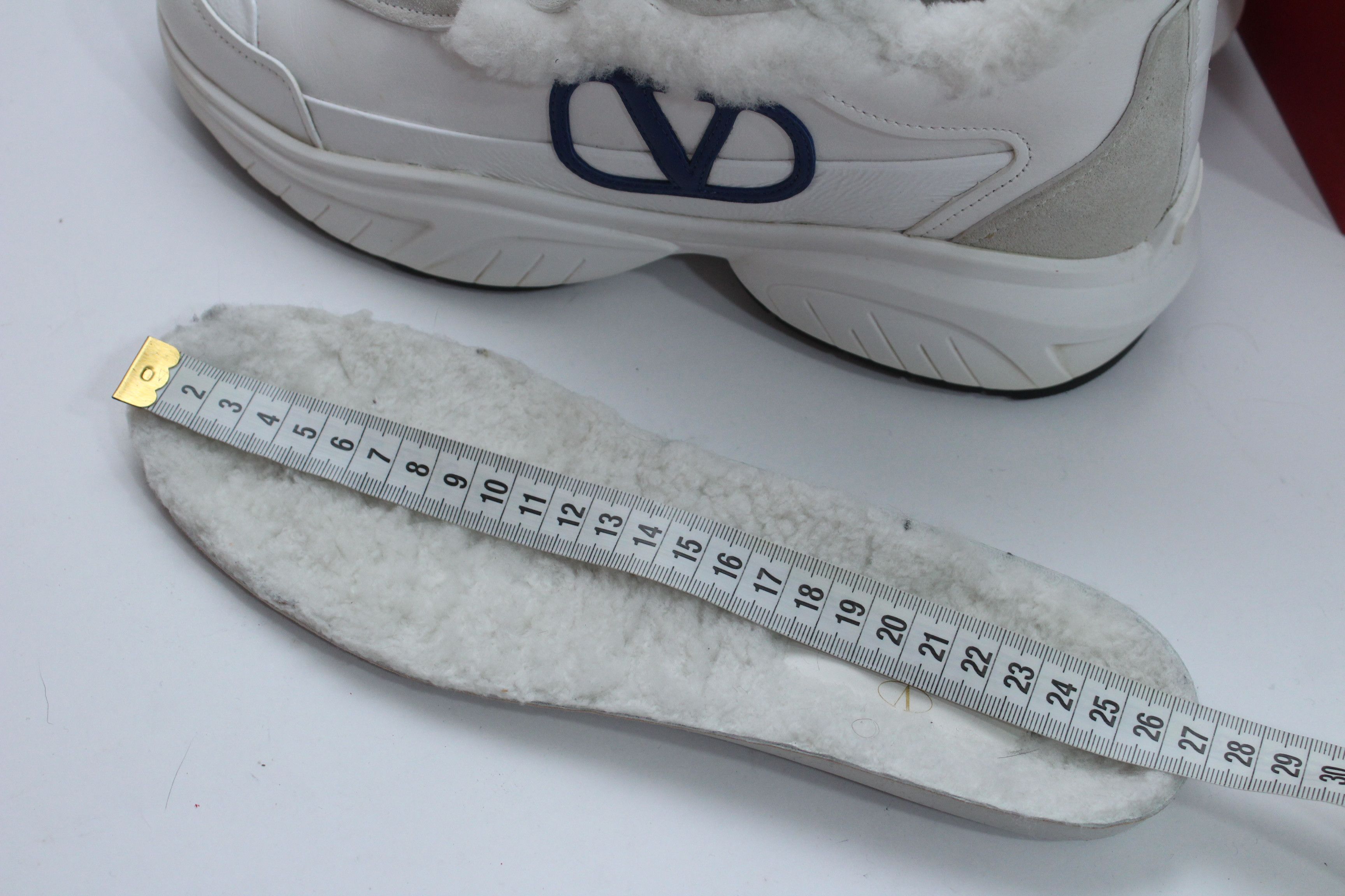 Valentino Valentino Shegoes Shearling VLogo Sneakers White 40.5 Size US 10.5 / IT 40.5 - 11 Thumbnail