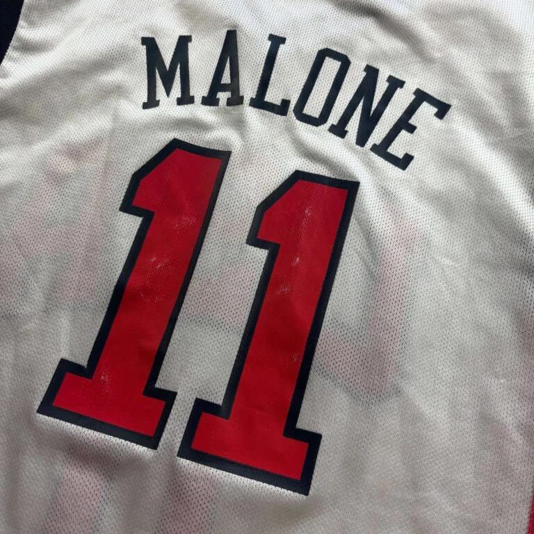 Reebok Team USA 2002 Karl Malone Reebok NBA jersey size L Size US L / EU 52-54 / 3 - 8 Thumbnail