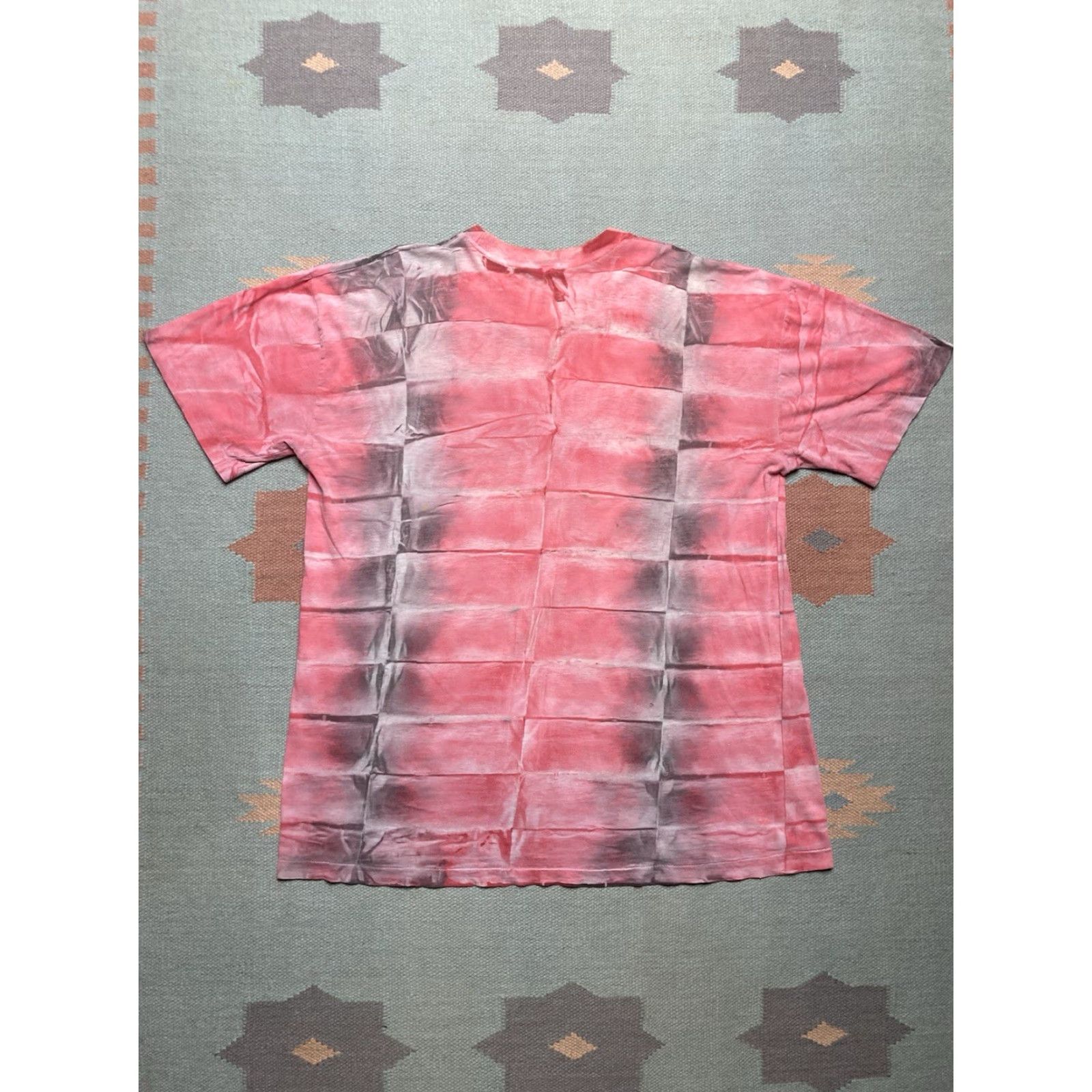 NBA VINTAGE 80s 90s graphic T-Shirt Chicago Bulls Tie-Dye NBA Basketball Red Large Mens Shirt Size US L / EU 52-54 / 3 - 6 Thumbnail