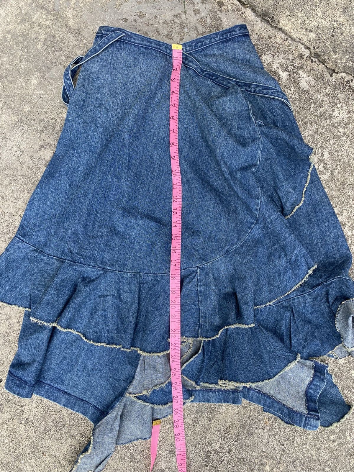 If Six Was Nine Jw Anderson x Uniqlo denim midi skirt Size 27" / US 4 / IT 40 - 13 Thumbnail