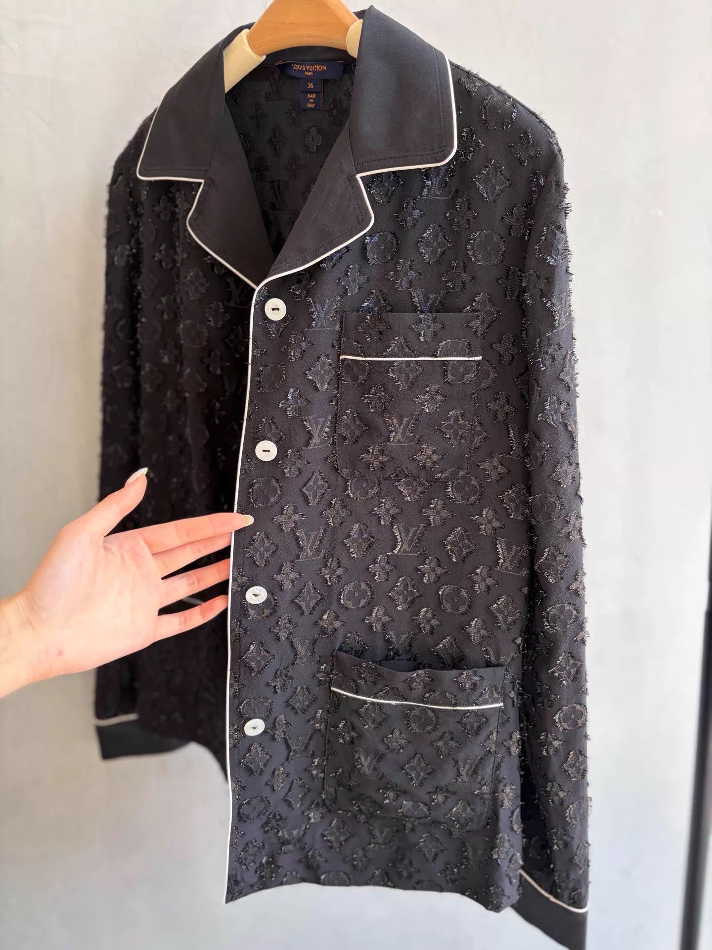 Louis Vuitton LV Full Monogram Embossed Silk PJ Shirt Women's 36 99 New Size XS / US 0-2 / IT 36-38 - 3 Thumbnail