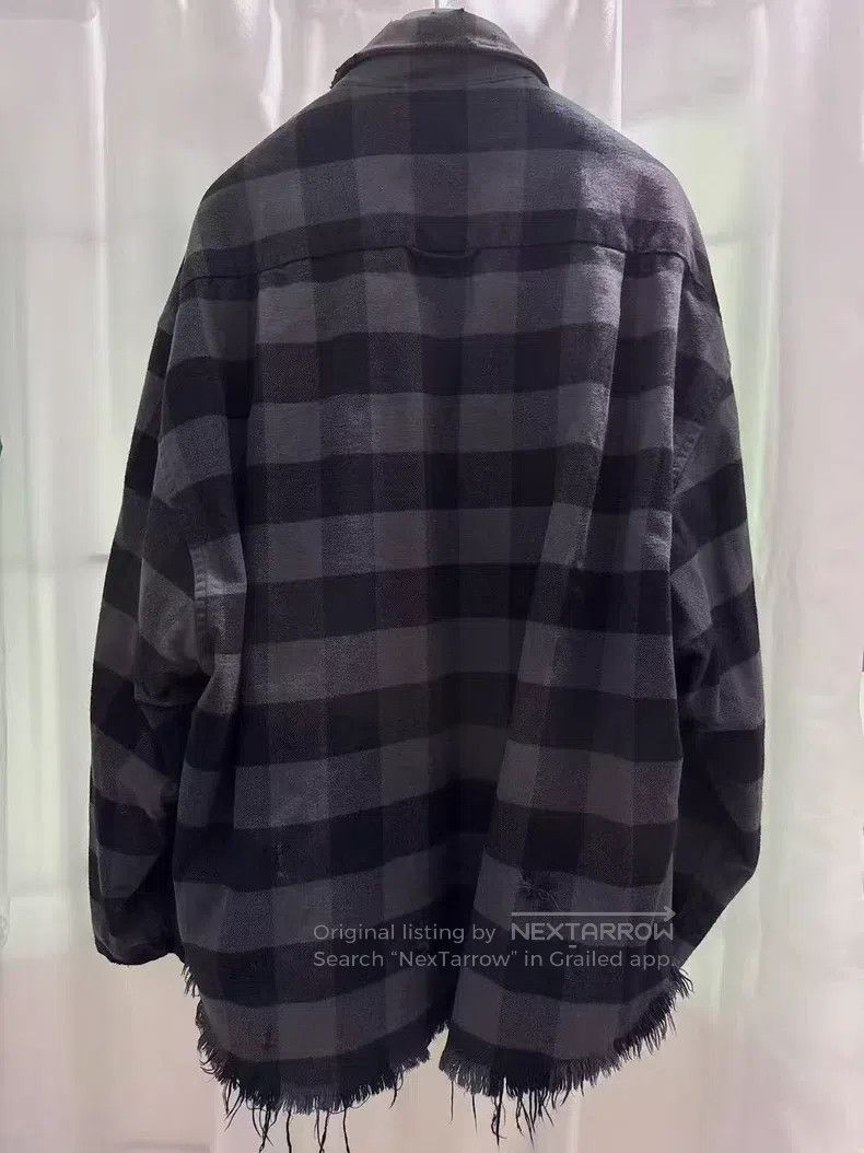 Balenciaga Balenciaga Black Grey Plaid Embroidered Logo Fringe Distre Size US M / EU 48-50 / 2 - 2 Thumbnail
