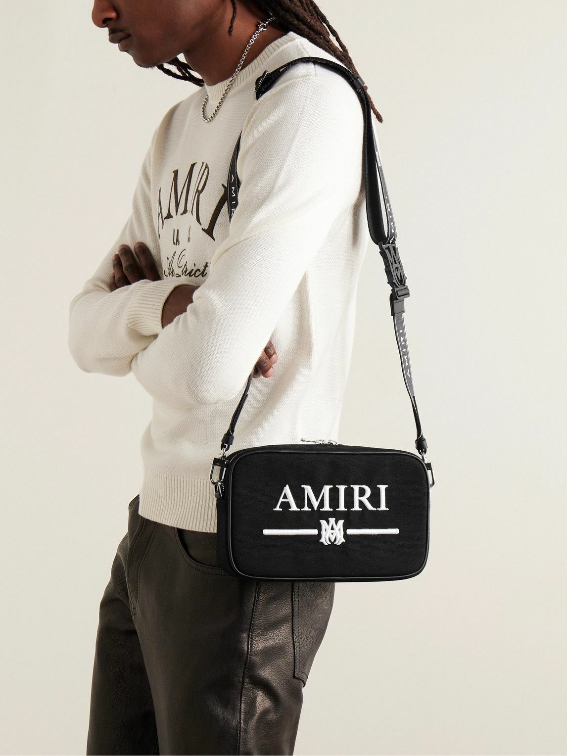 Amiri o1w1db10325 Size: OS / Messenger Bag in Black Size ONE SIZE - 2 Thumbnail