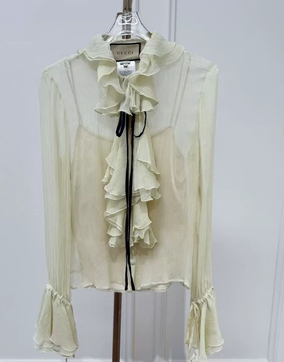 Gucci Gucci Beige Silk Bow Detail Blouse Size US XS / EU 42 / 0 - 1 Thumbnail
