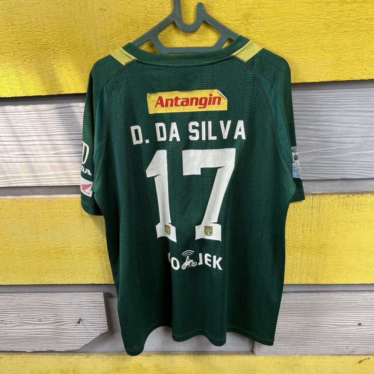 Other RARE PERSEBAYA SURABAYA LIGA 1 INDONESIA MATCH WORN JERSEY Size US XL / EU 56 / 4 - 8 Thumbnail