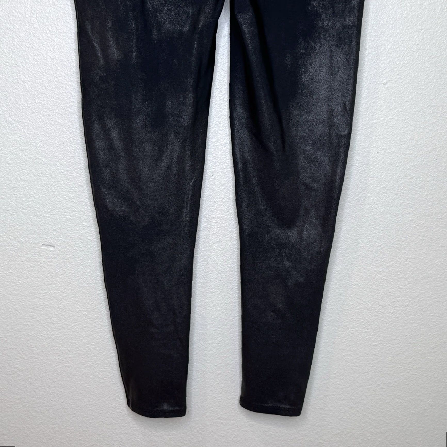 Spanx Spanx Faux Leather Leggings Womens XL Petite Black High Rise Waist Stretch Inseam 26 Size 40" / US 18 - 7 Thumbnail