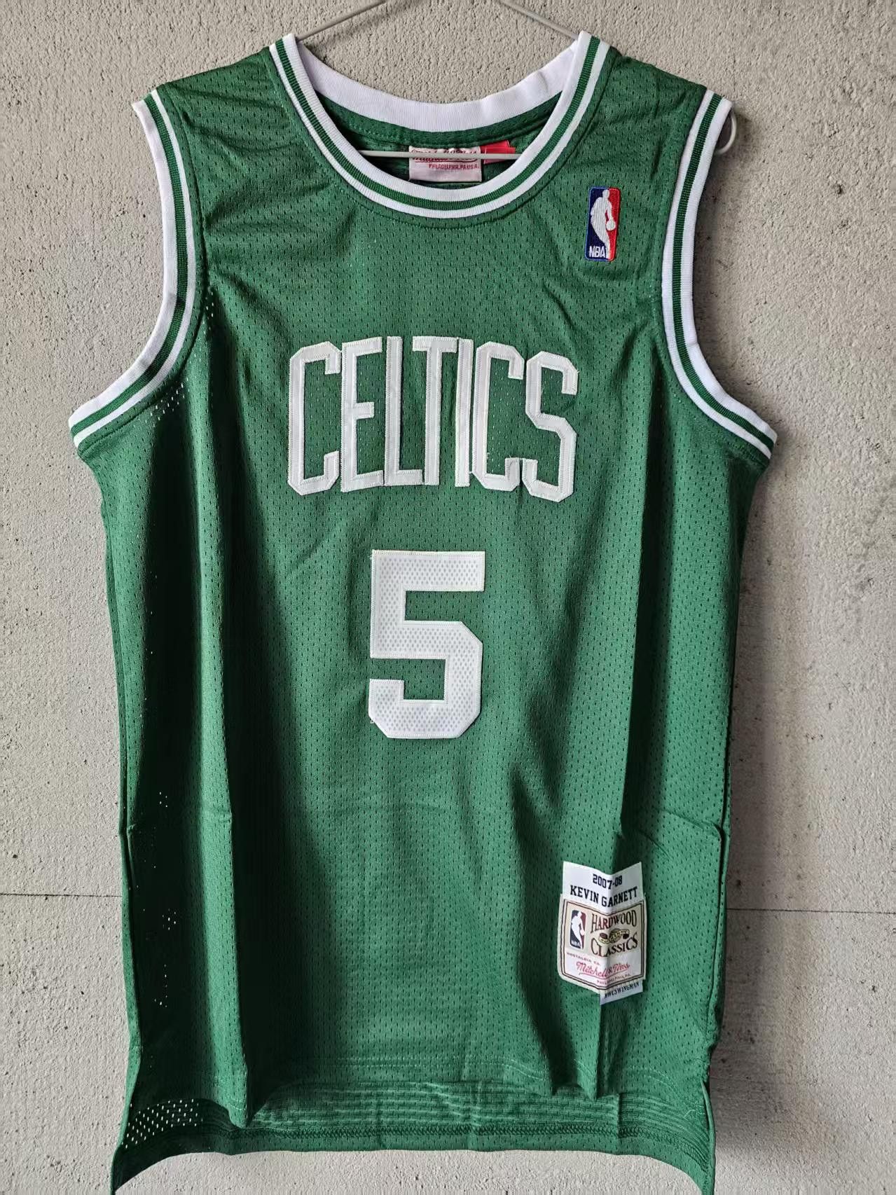 NBA Boston Celtics 5 Kevin Garnett Jersey Size US S / EU 44-46 / 1 - 2 Thumbnail
