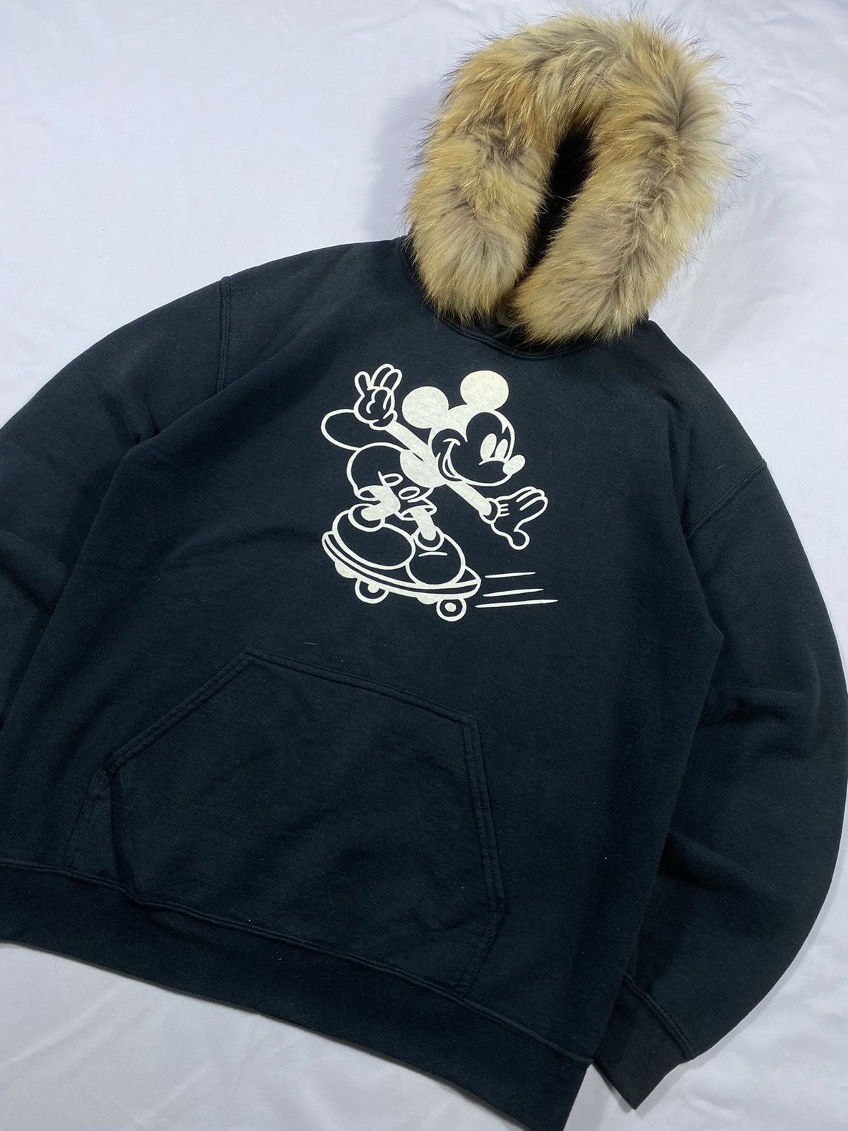Cartoon Network Vintage Mickey mouse Disney fur hoodie Size US M / EU 48-50 / 2 - 3 Thumbnail