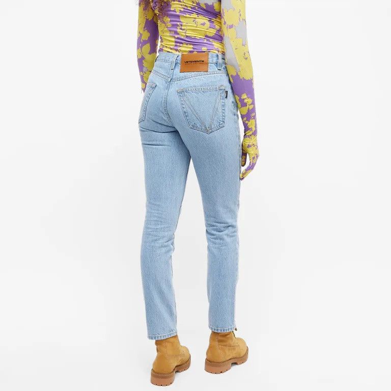 Vetements o1mle0525 Magic Fit Logo Jean in Blue Size 30" / US 8 / IT 44 - 4 Thumbnail