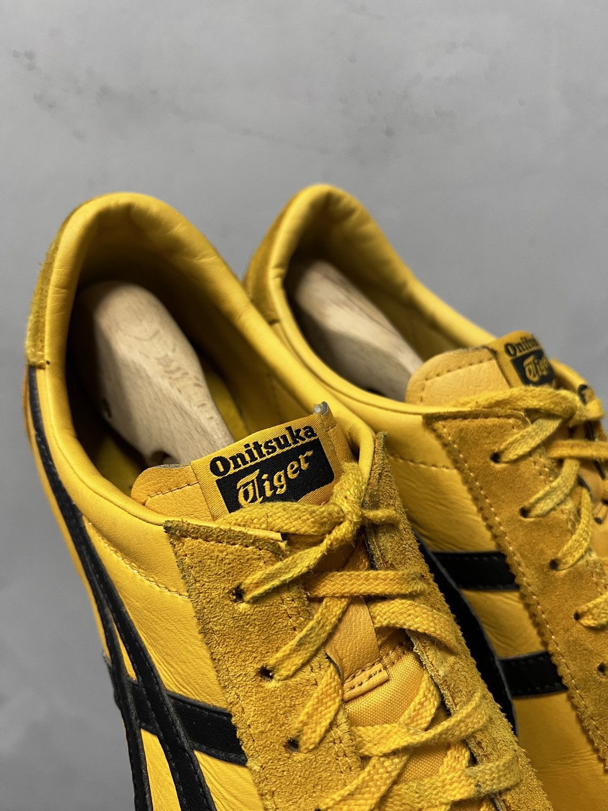 Onitsuka Tiger Onitsuka Tiger stripes yellow kill bill style hype fashion Size US 14 / EU 47 - 6 Thumbnail
