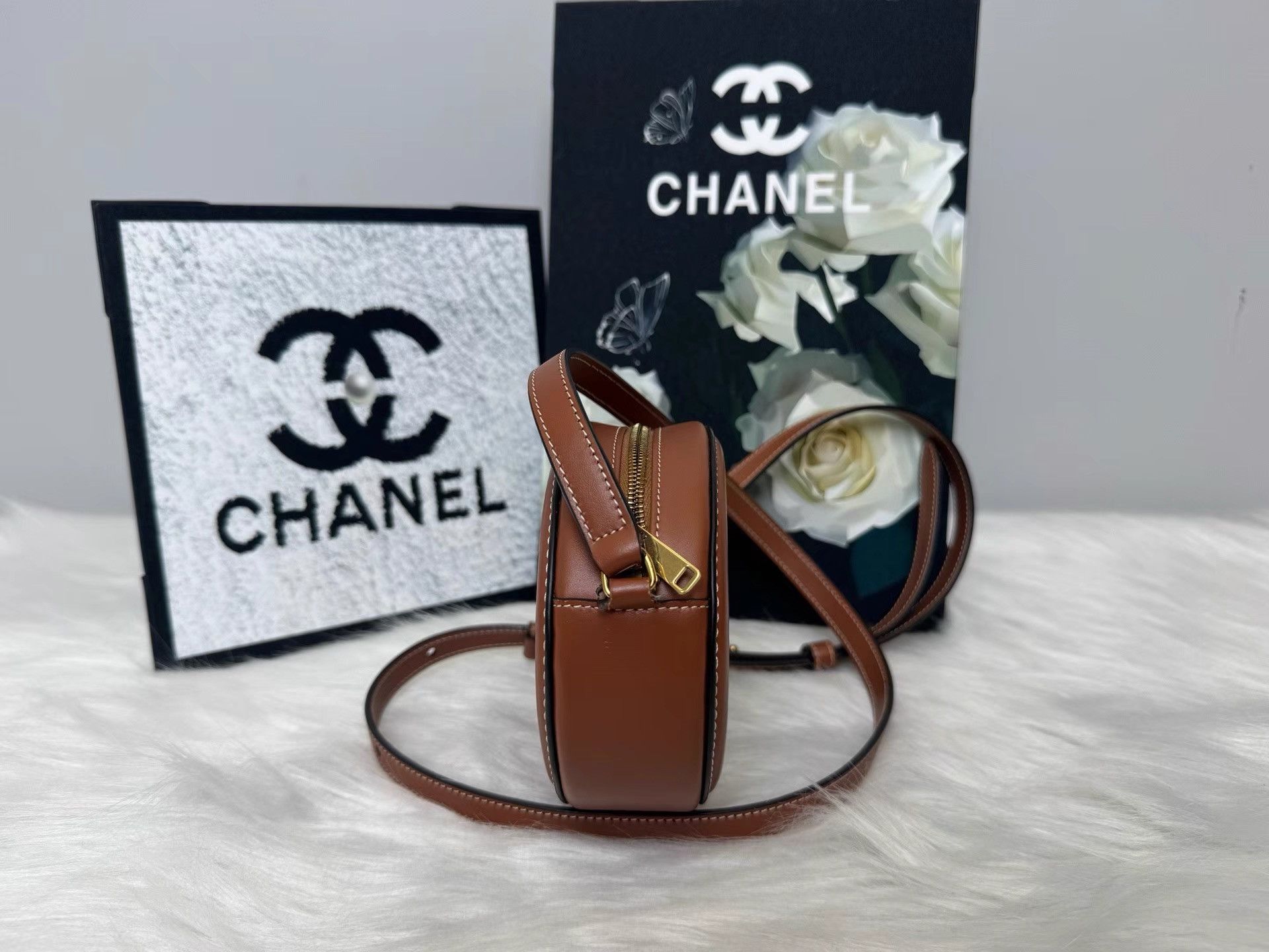 Celine CELINE Brown Mooncake Bag K36 Size ONE SIZE - 4 Thumbnail