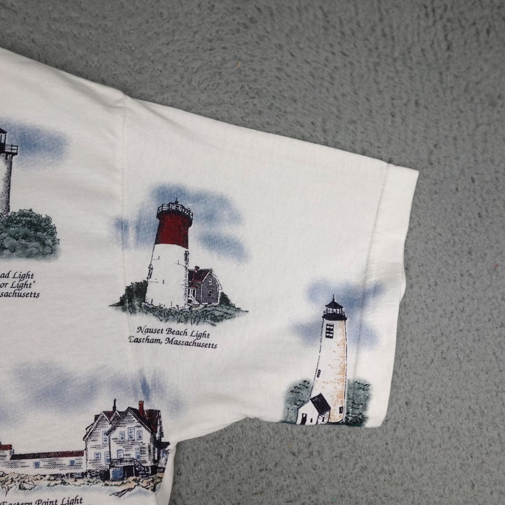 Gildan VINTAGE Gildan Lighthouse Shirt Mens M White Graphic Print Nautical Tee Size US M / EU 48-50 / 2 - 5 Thumbnail