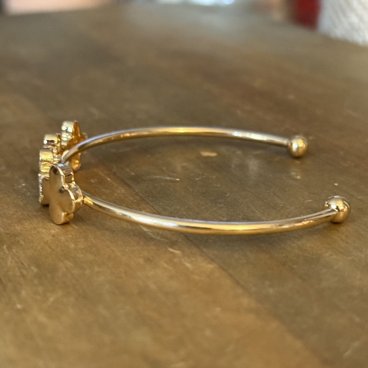 Other Gold tone pave AB crystal clover cuff bracelet Size ONE SIZE - 5 Thumbnail