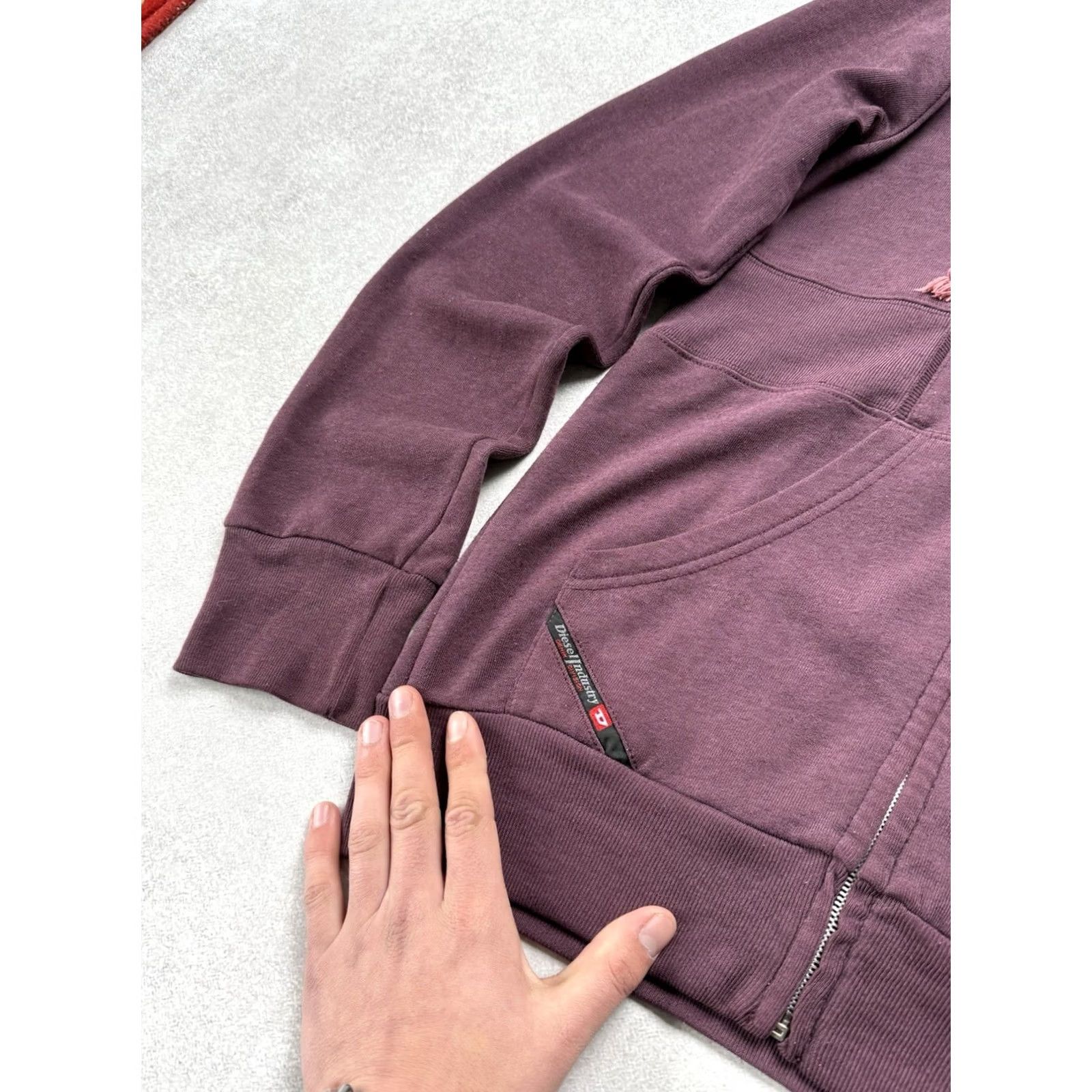 Diesel Diesel Full Zip Hoodie Men’s Vintage Y2K Graphic Print Pullover Brown S Hoodie Mens Diesel Vintage Hoodie Big Logo 90s Size US S / EU 44-46 / 1 - 6 Thumbnail