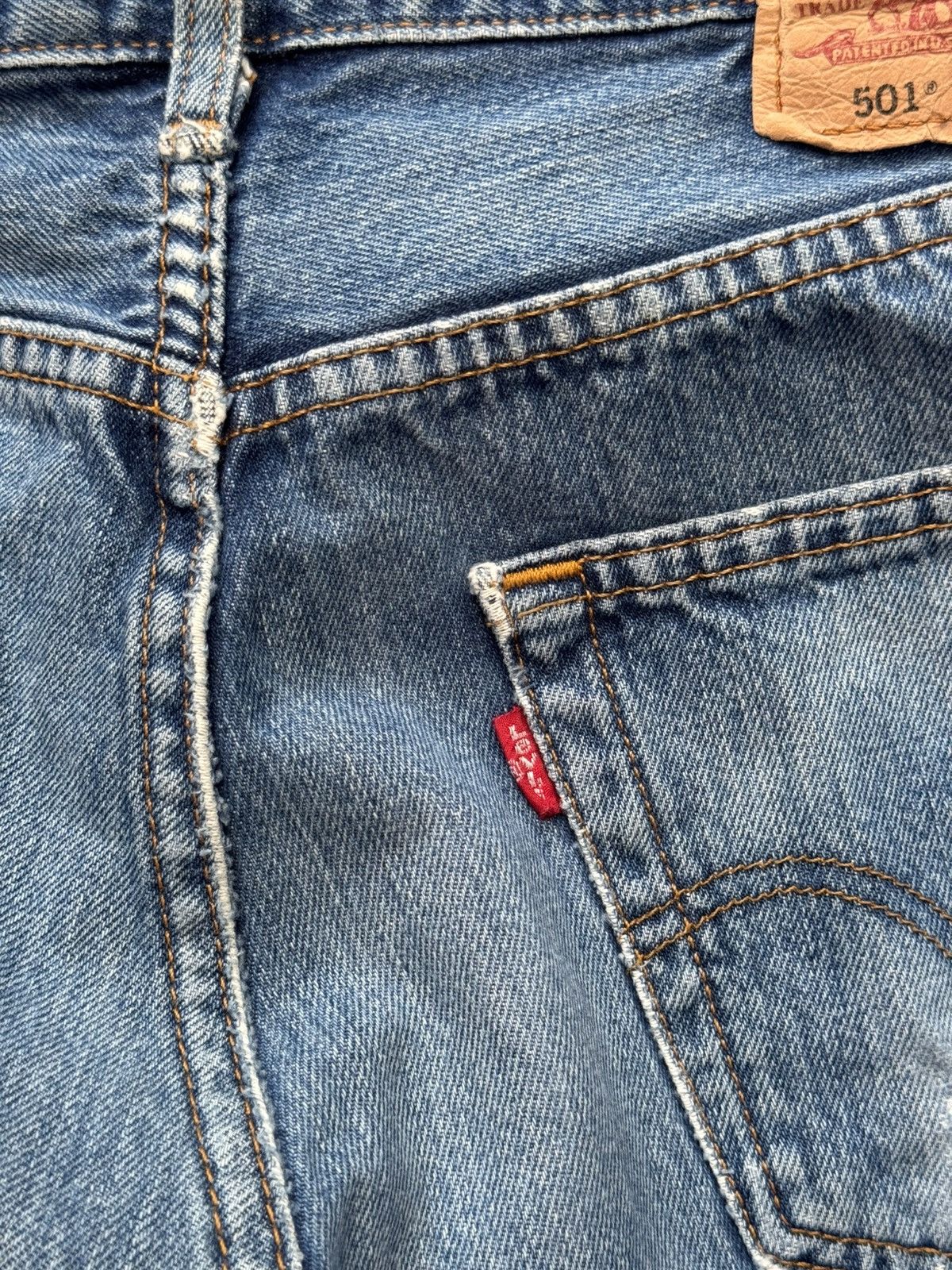 Levi's Levi’s Distressed Made In USA Blue Denim Jeans Size US 31 - 9 Thumbnail