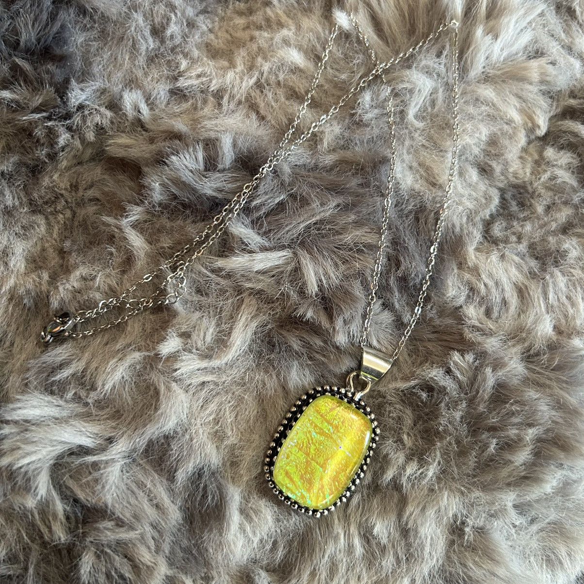 Handmade Handcrafted simulated opal dogtooth 925 sterling necklace Size ONE SIZE - 8 Thumbnail