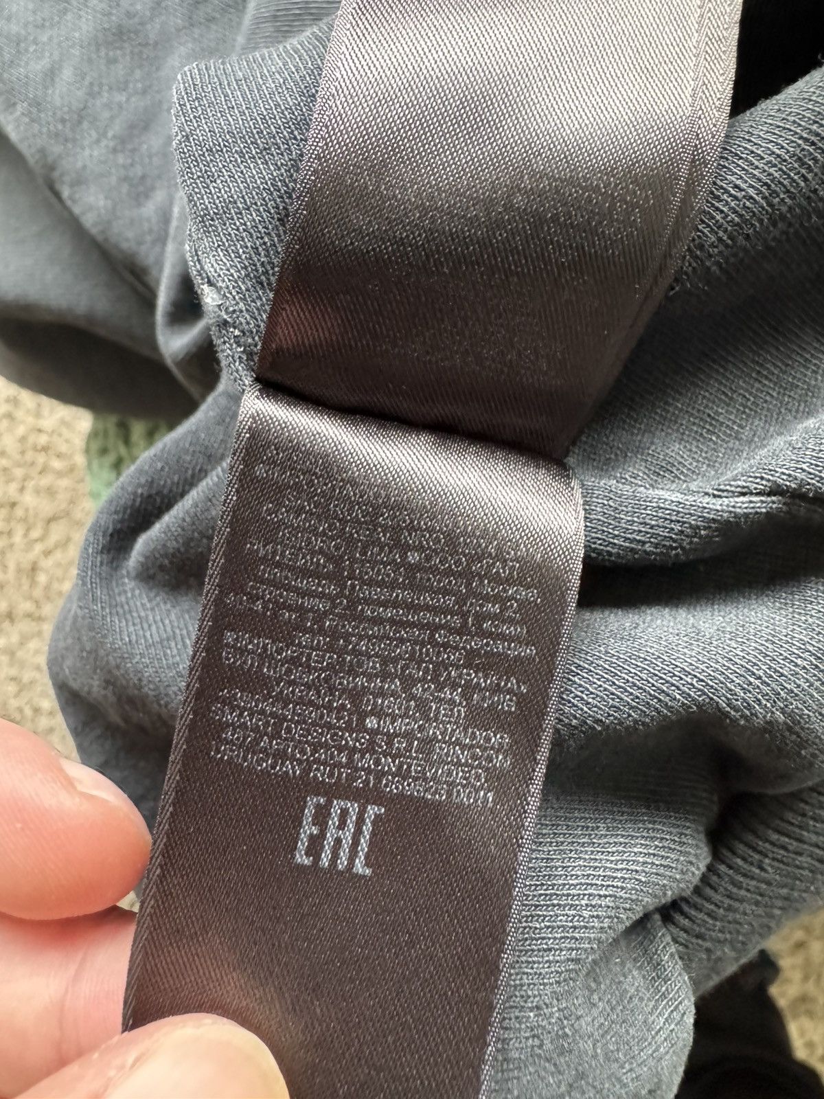Yeezy Dove Hoodie Washed Black ( OG DOVE) Small Size US S / EU 44-46 / 1 - 10 Thumbnail