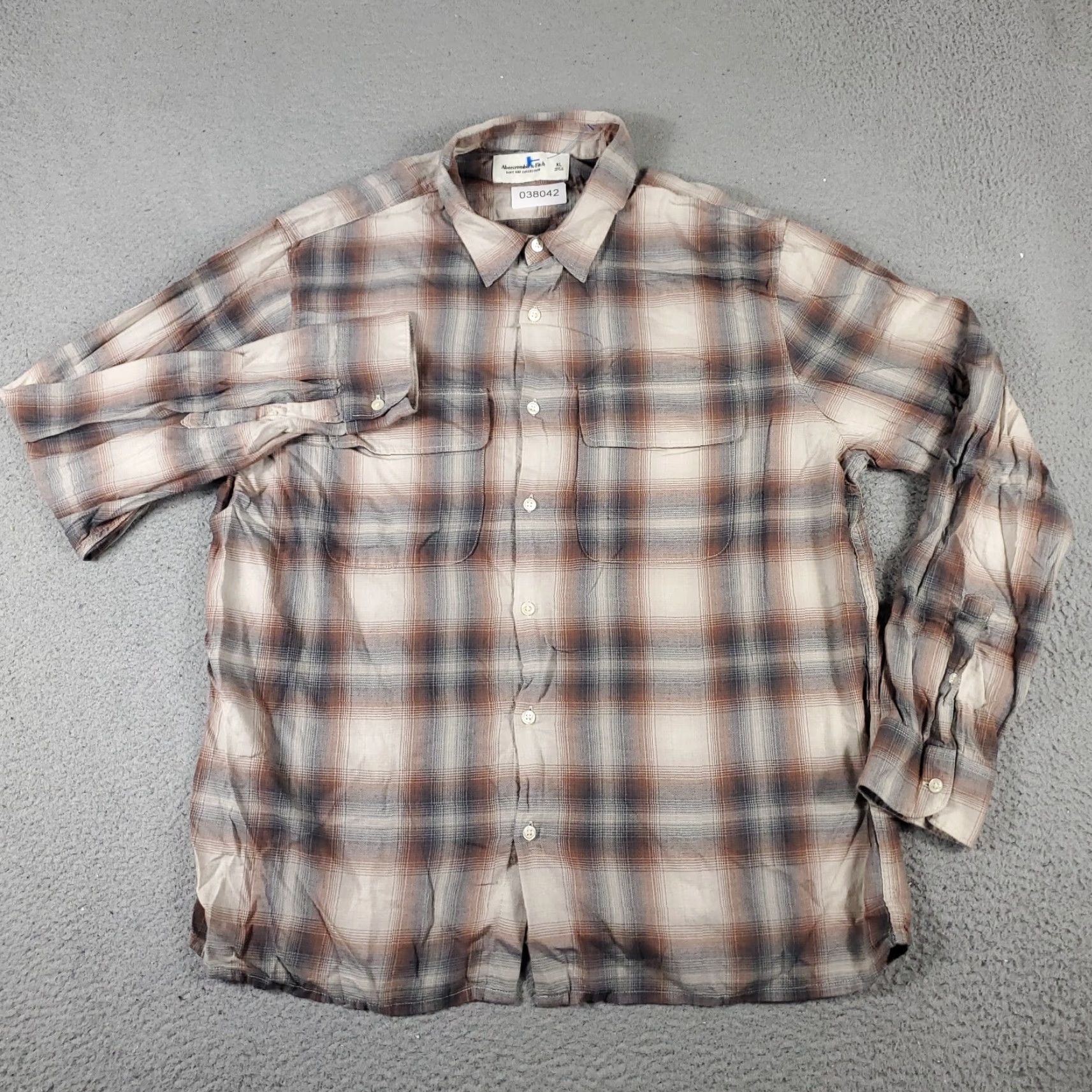 Abercrombie & Fitch Abercrombie & Fitch Shirt Mens XL Gray Plaid Button-Up Long Sleeve Casual Classic Outdoors, Cotton Blend, Regular Fit Size US XL / EU 56 / 4 - 2 Thumbnail