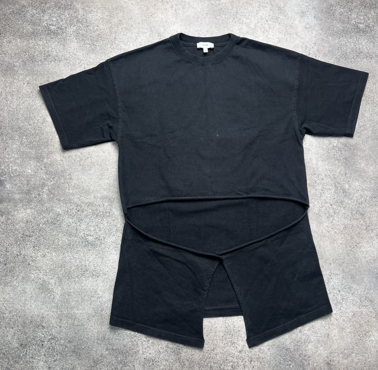HYKE × Hyein Seo × Japanese Brand HYKE black t shirt Size US S / EU 44-46 / 1 - 2 Thumbnail