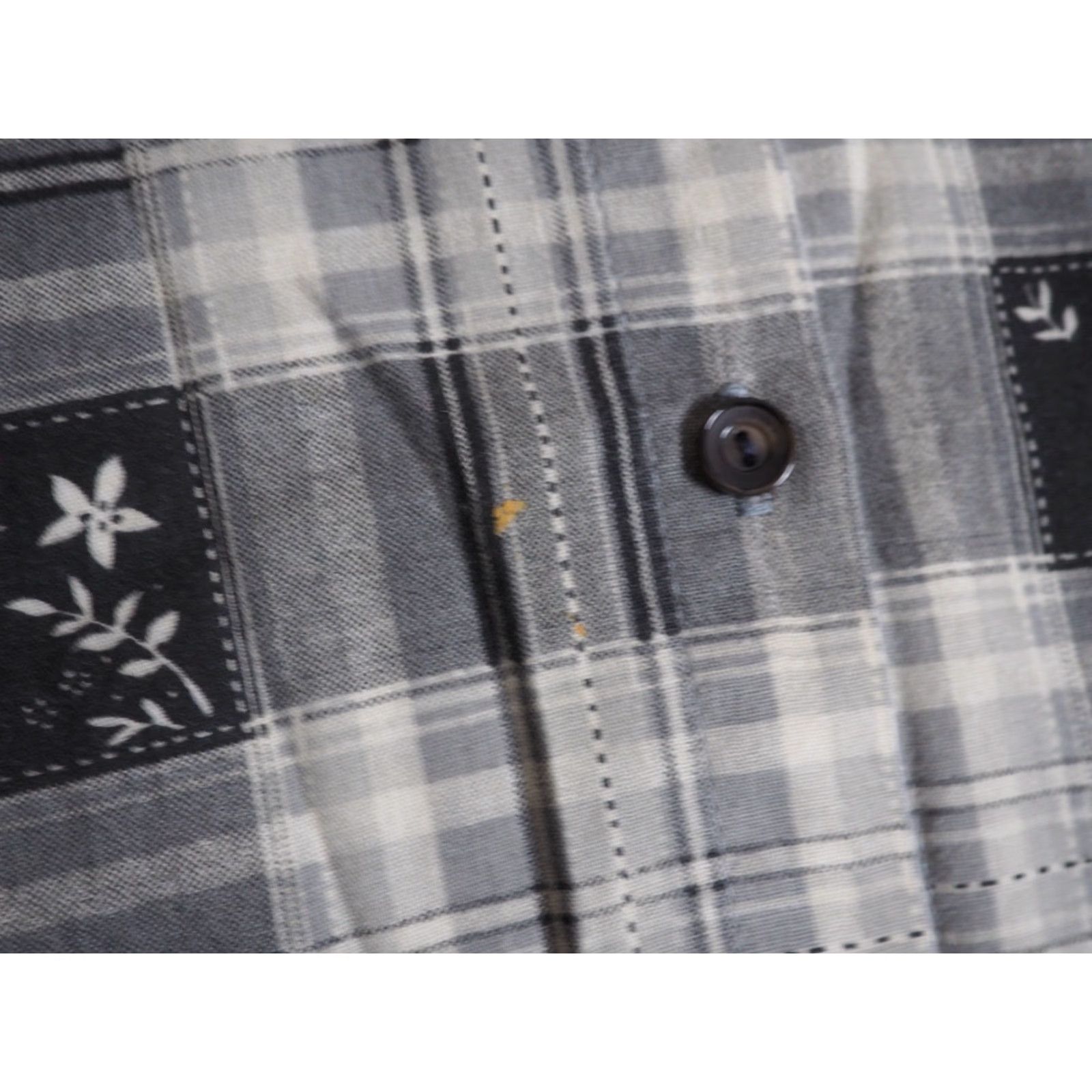 Vintage VTG 70s 80s Faded Gray Black Floral Plaid Light Boho Button Baggy Shirt XL Size US XL / EU 56 / 4 - 6 Thumbnail