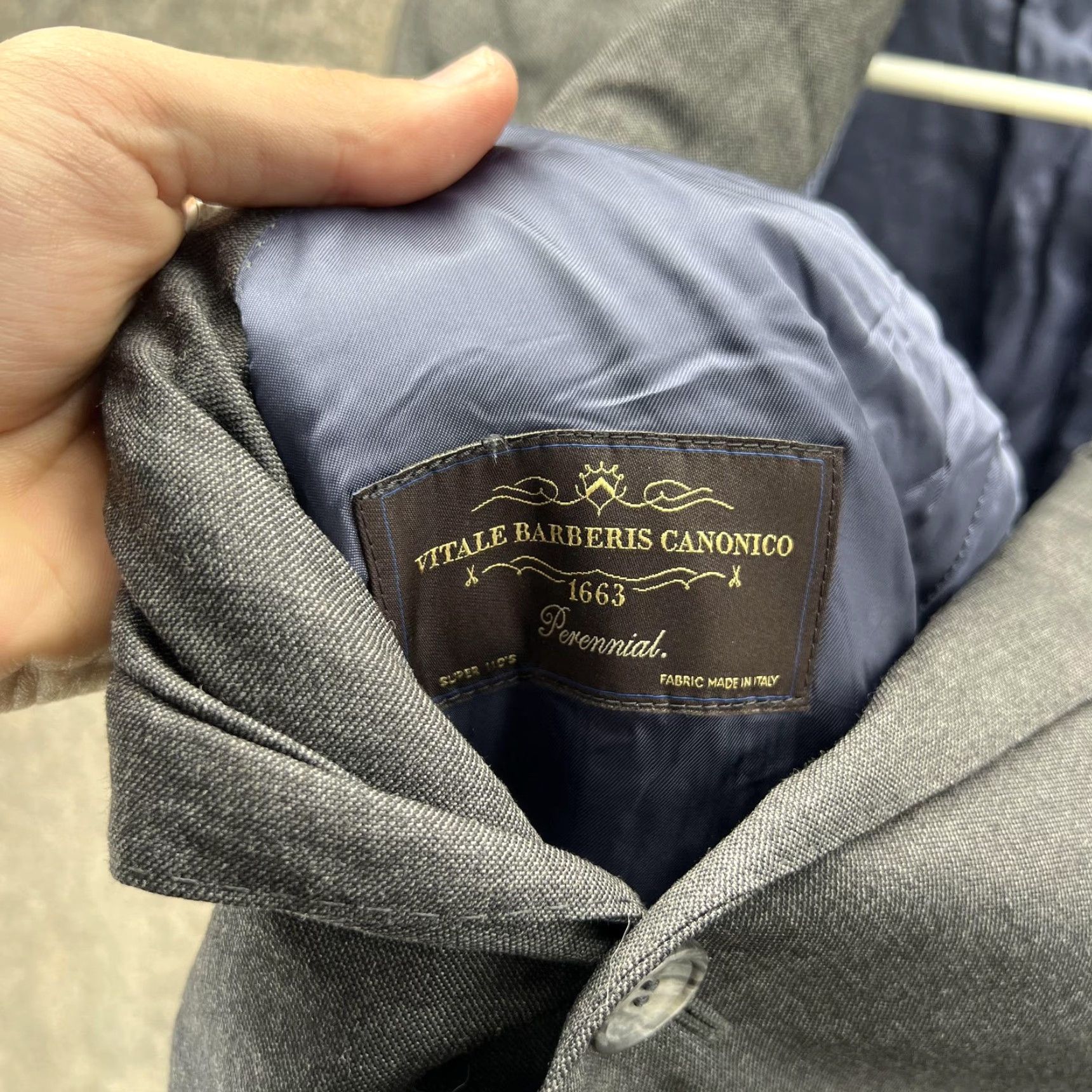 Suitsupply Suitsupply Suit Jacket Mens 52 Gray Wool Two Button Slim Fit Italy Super 110s Notch Lapel Size 52R - 2 Thumbnail