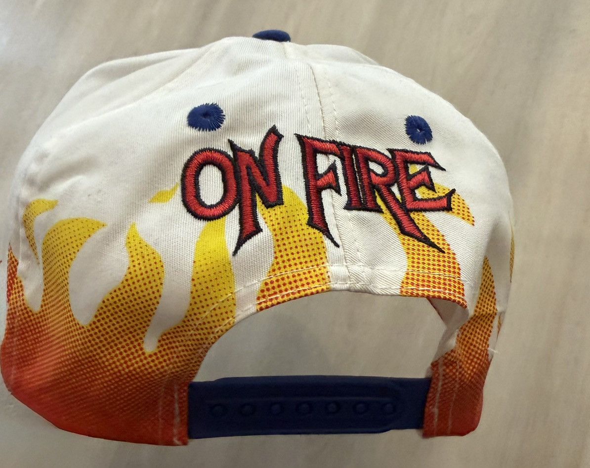 Vintage Vintage NCAA Front Row 90s Kentucky Wildcats On Fire Flames Size ONE SIZE - 5 Thumbnail