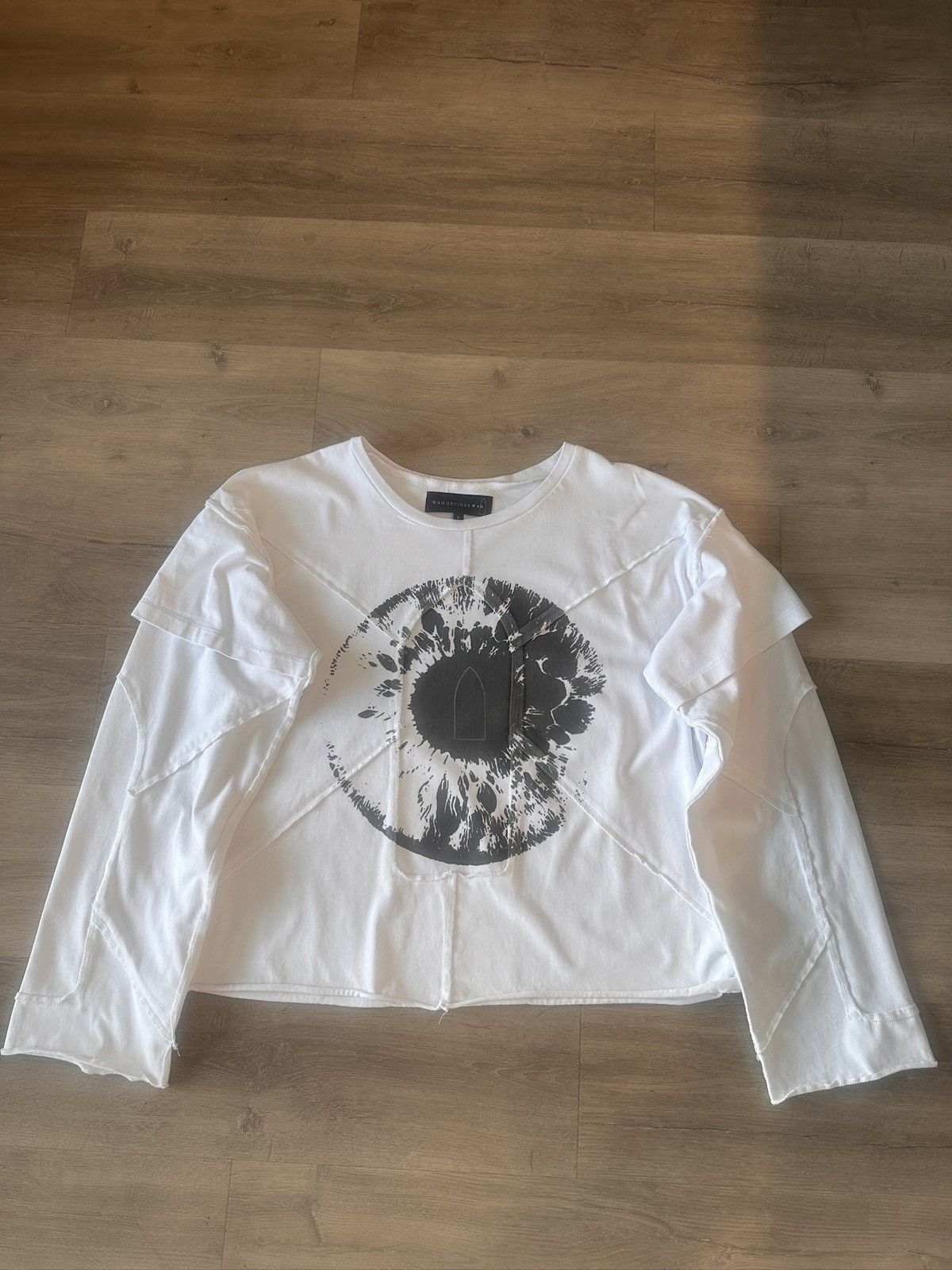 Who Decides War Who Decides War Eye Winged Long Sleeve T-Shirt Size US L / EU 52-54 / 3 - 1 Thumbnail