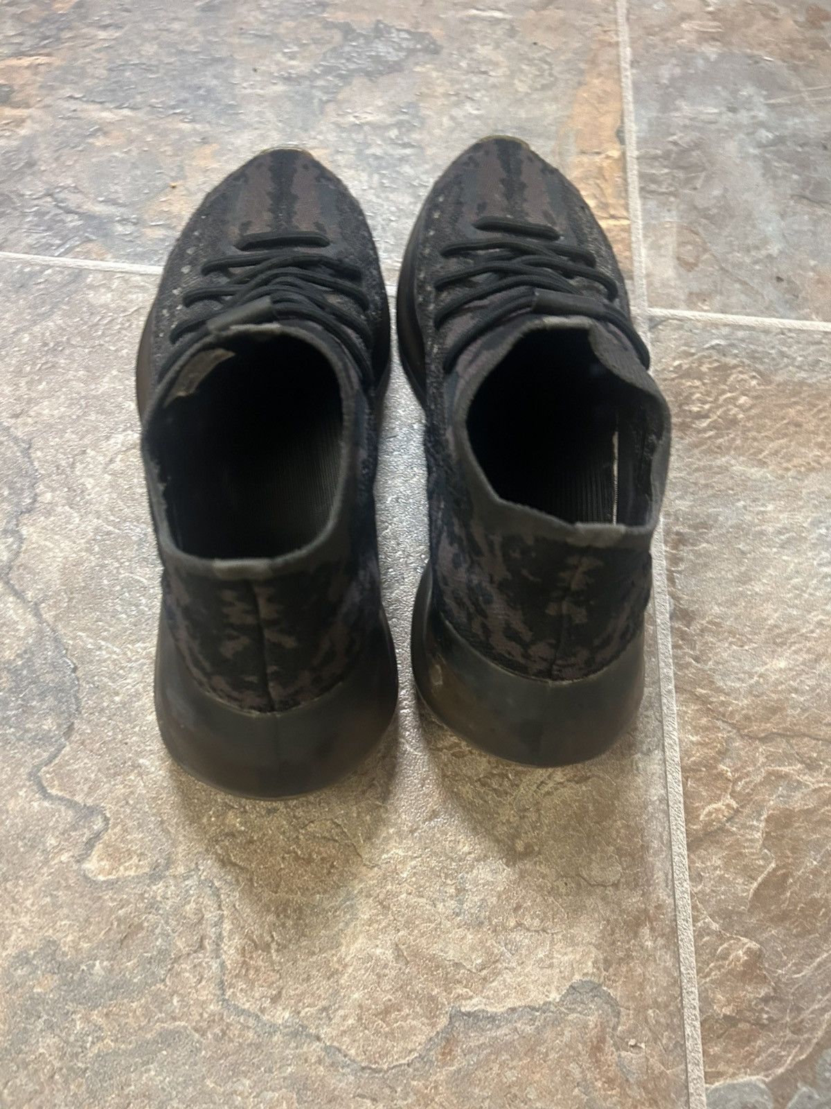 Yeezy Yeezy 380 Onyx Size US 13 / EU 46 - 6 Thumbnail