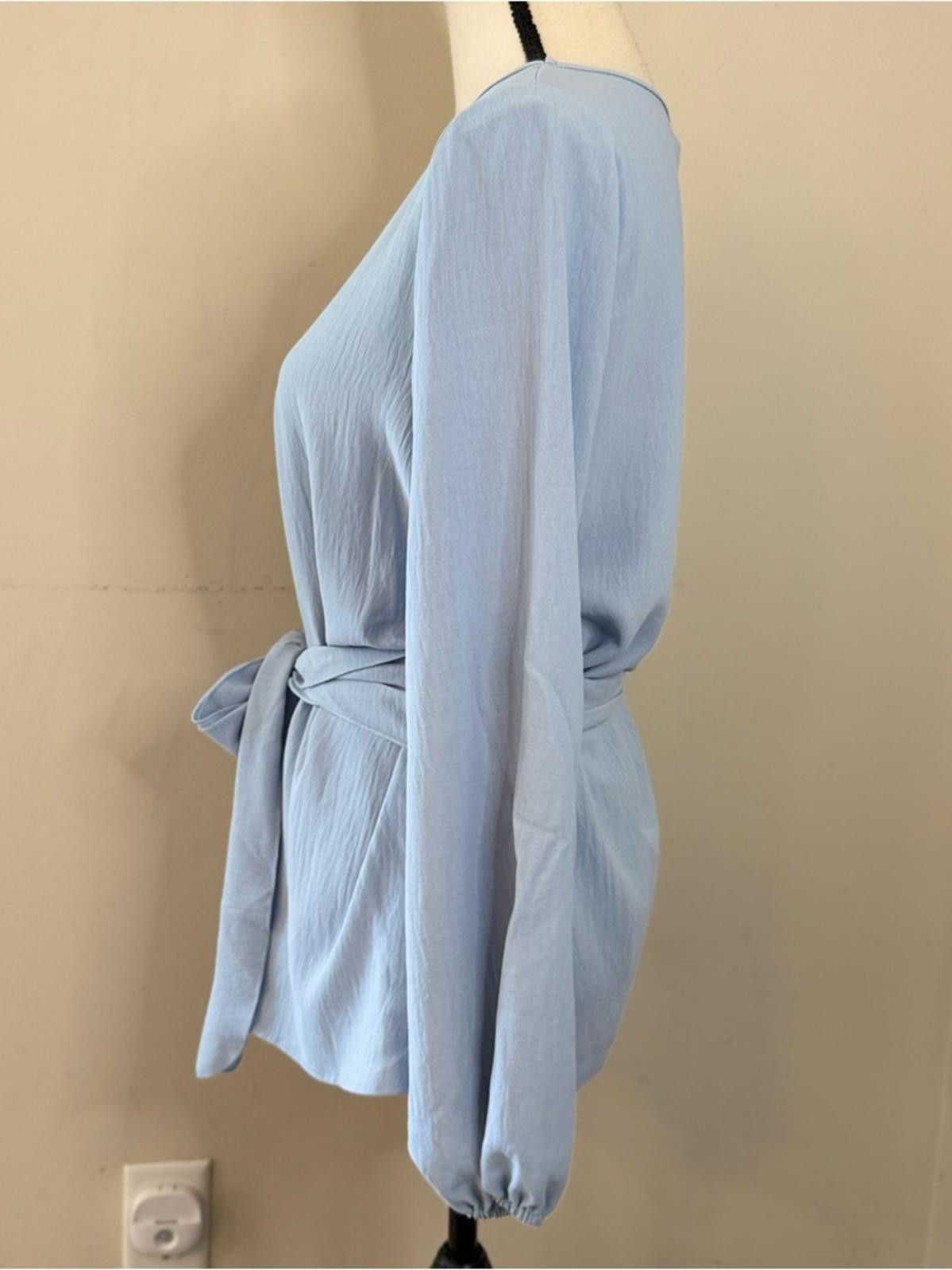 Other Mint Julep chic sky blue tunic top fabric belt & bow SZ SM Size S / US 4 / IT 40 - 3 Thumbnail