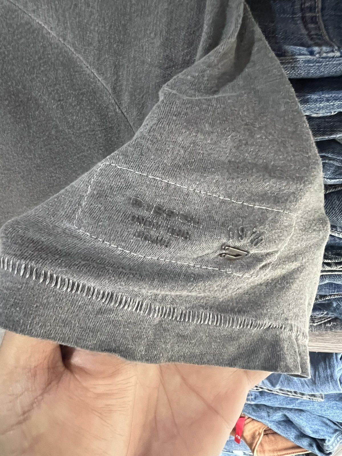 Diesel 🔥Vintage Diesel Single Pocket Tee Size US M / EU 48-50 / 2 - 13 Thumbnail