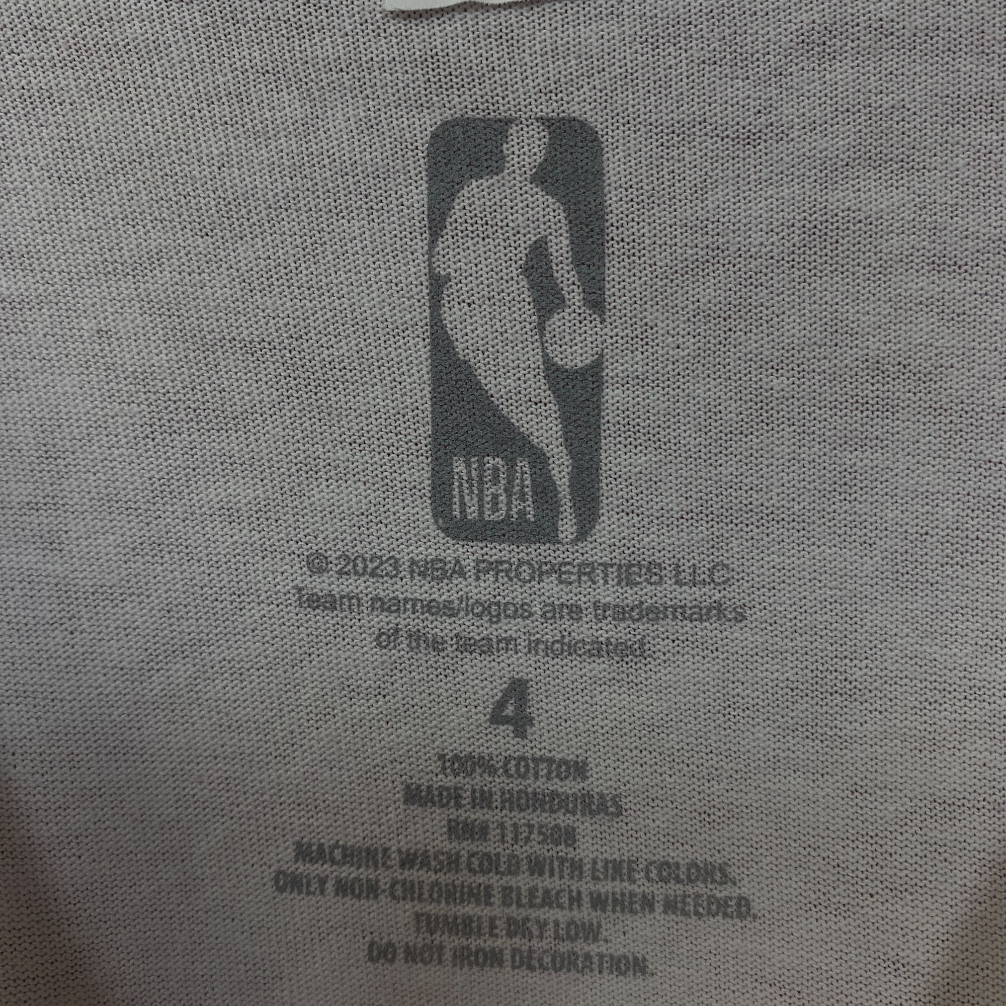 NBA Miami Heat NBA Basketball Flaming Ball Logo T-shirt Size 4 Size US XXL / EU 58 / 5 - 4 Thumbnail
