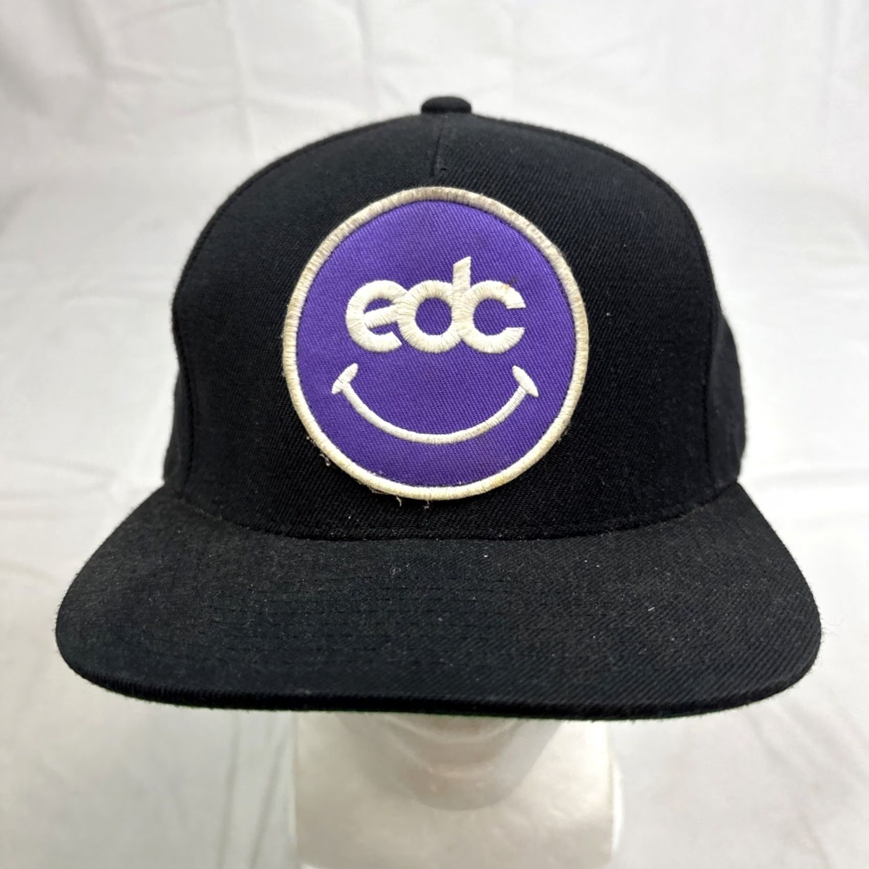 Vintage Insomniacs EDC Electric Daisy Carnival Hat Flat Brim Adjustable Black Patch Snapback One Size Mens Size ONE SIZE - 3 Thumbnail