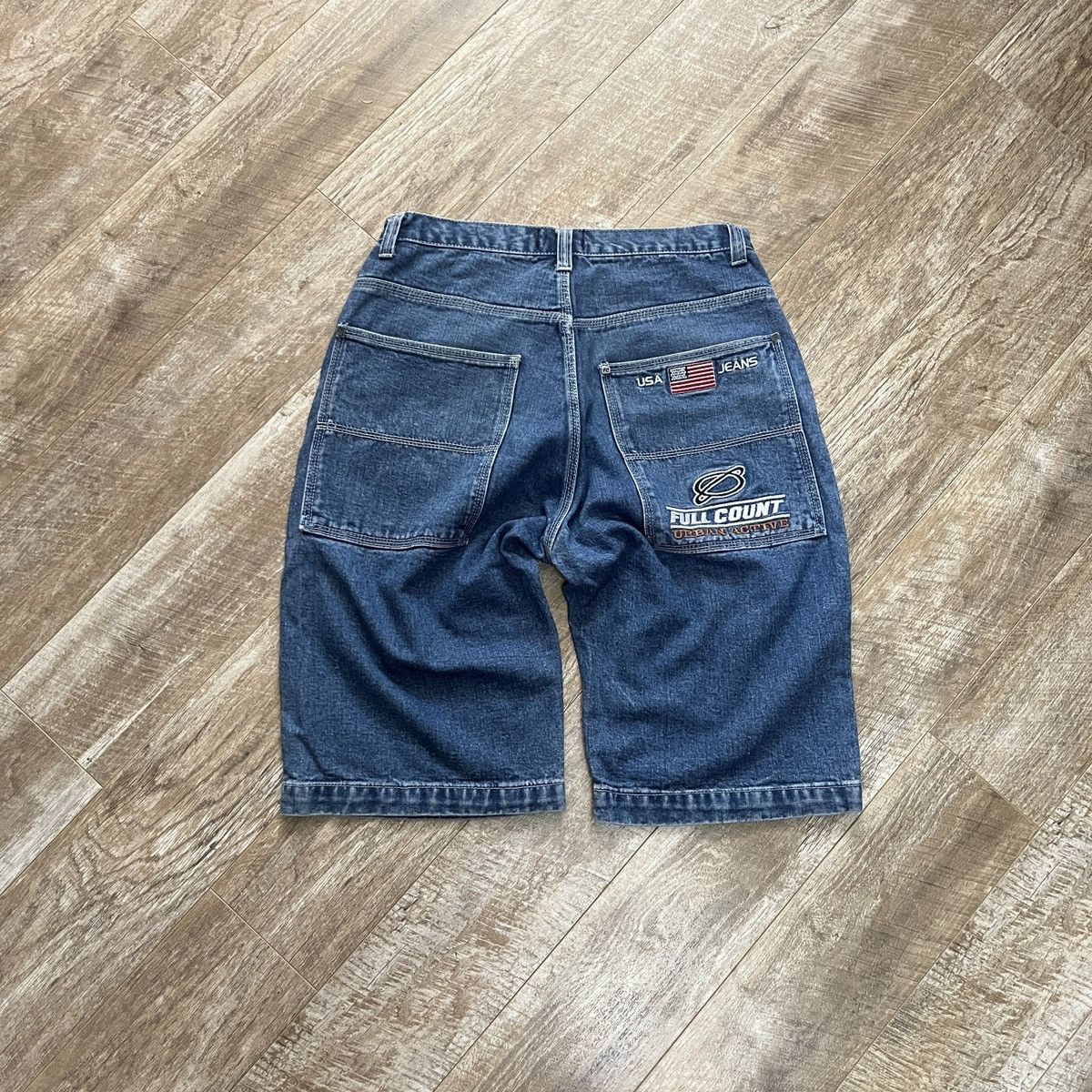 Southpole Vintage Southpole Style Baggy Shorts Size US 34 / EU 50 - 1 Thumbnail